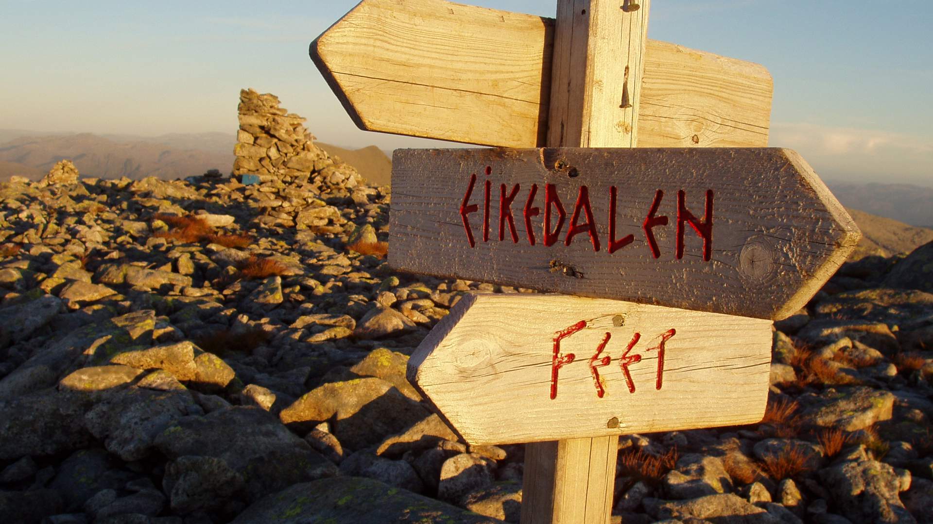 Hike to Englafjell from Eik, Uskedalen