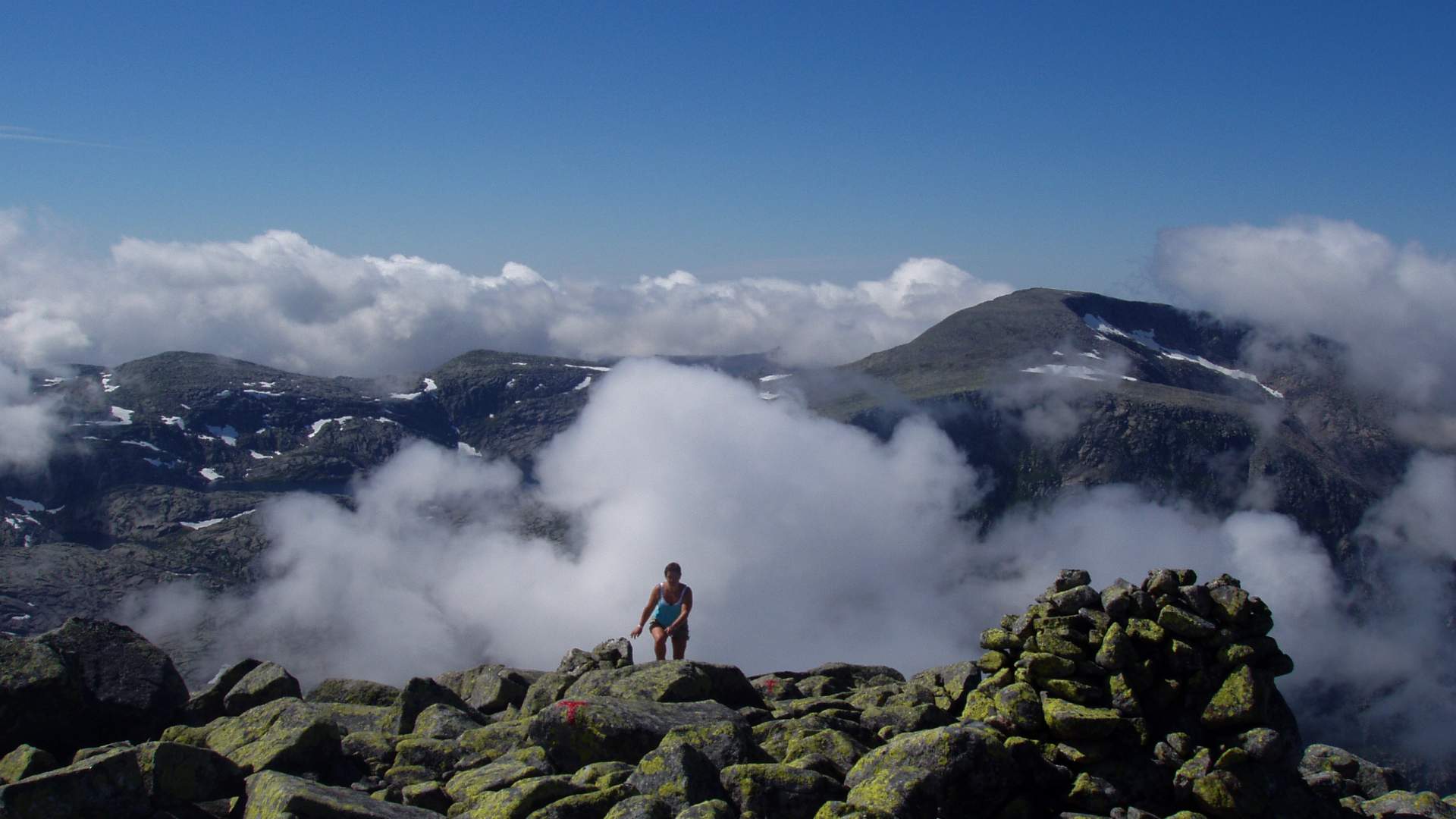 Hike to Ulvanosa from Uskedalen