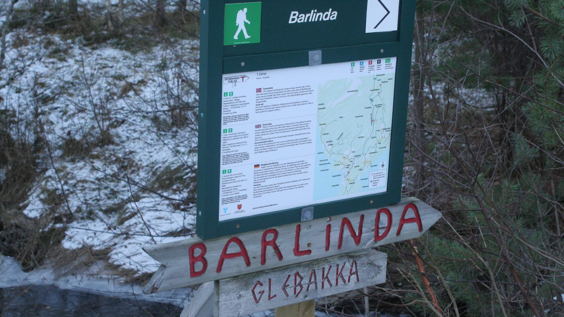 Wanderung zur alten Eibe auf Varaldsøy