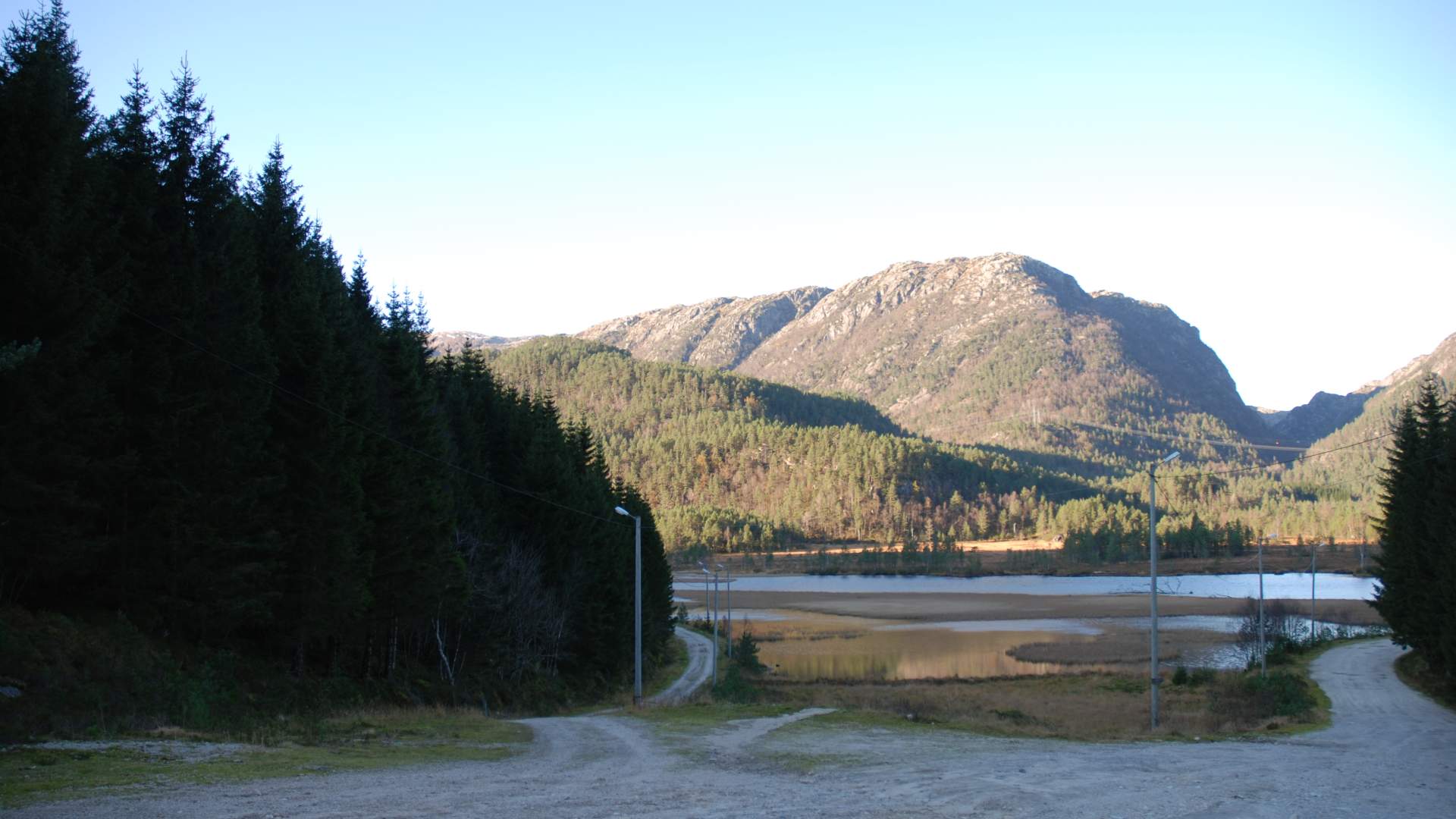 Tursti til lysløypa i Tveitedalen