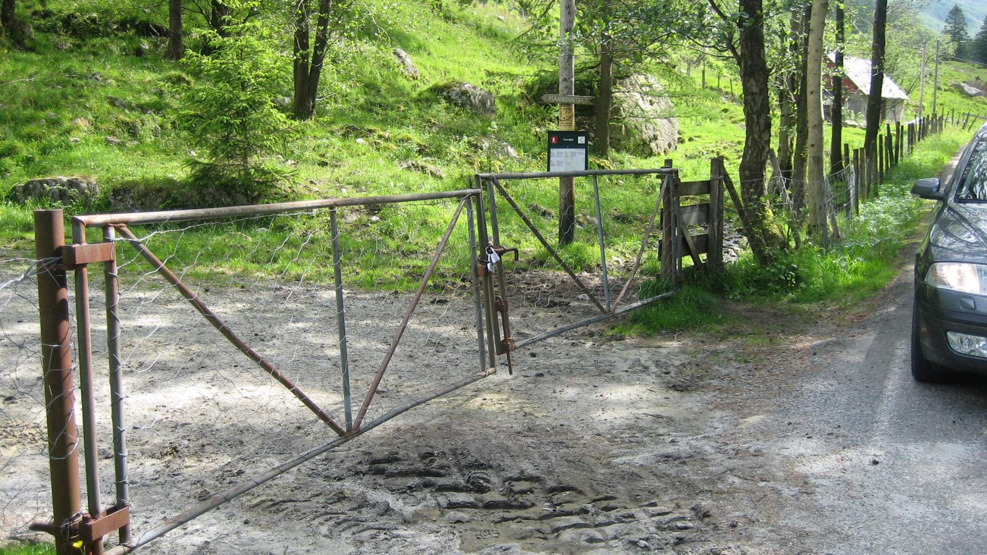 Hike to Tverrfjell from Uskedalen