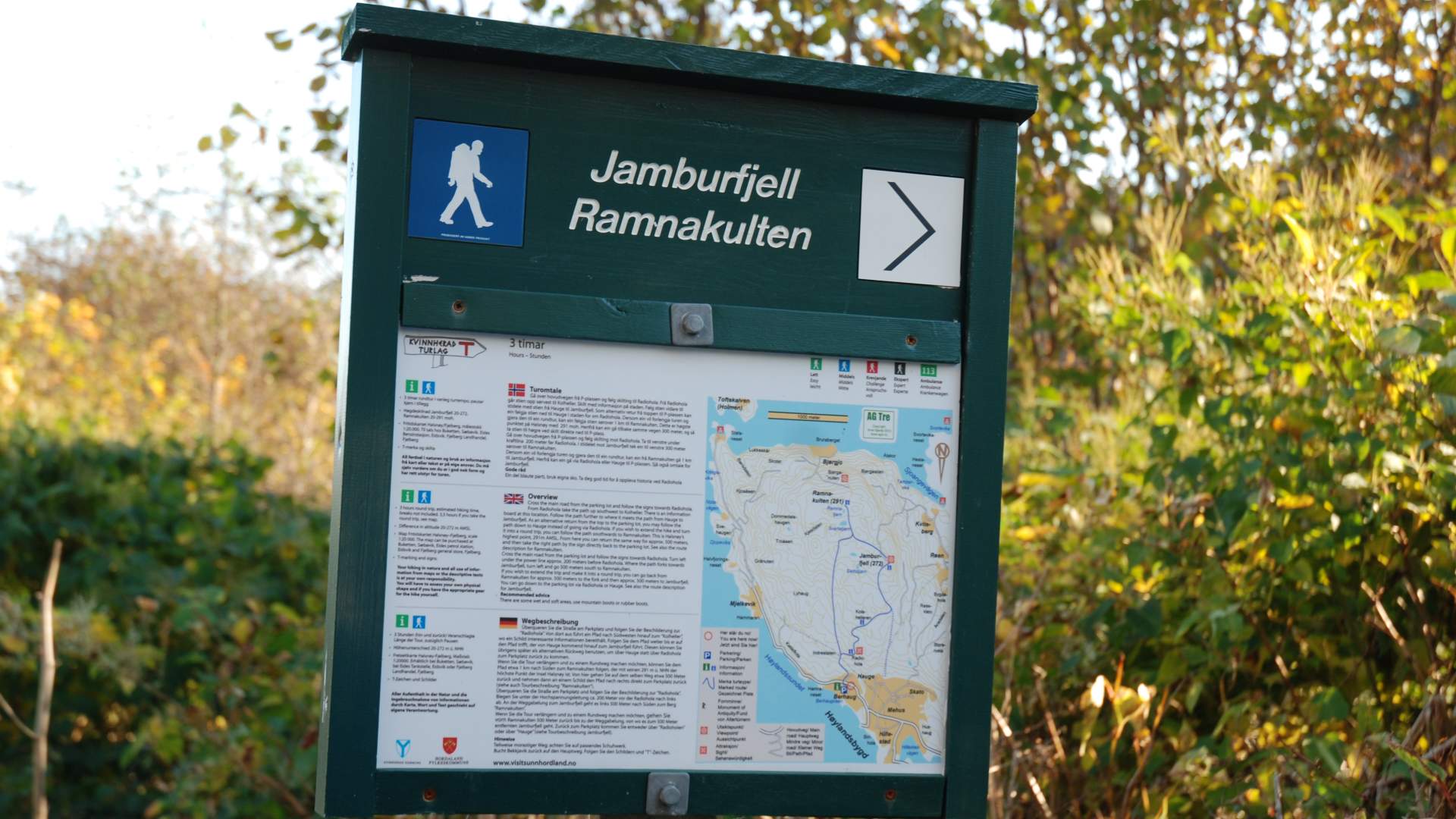 Hike to Jamburfjell
