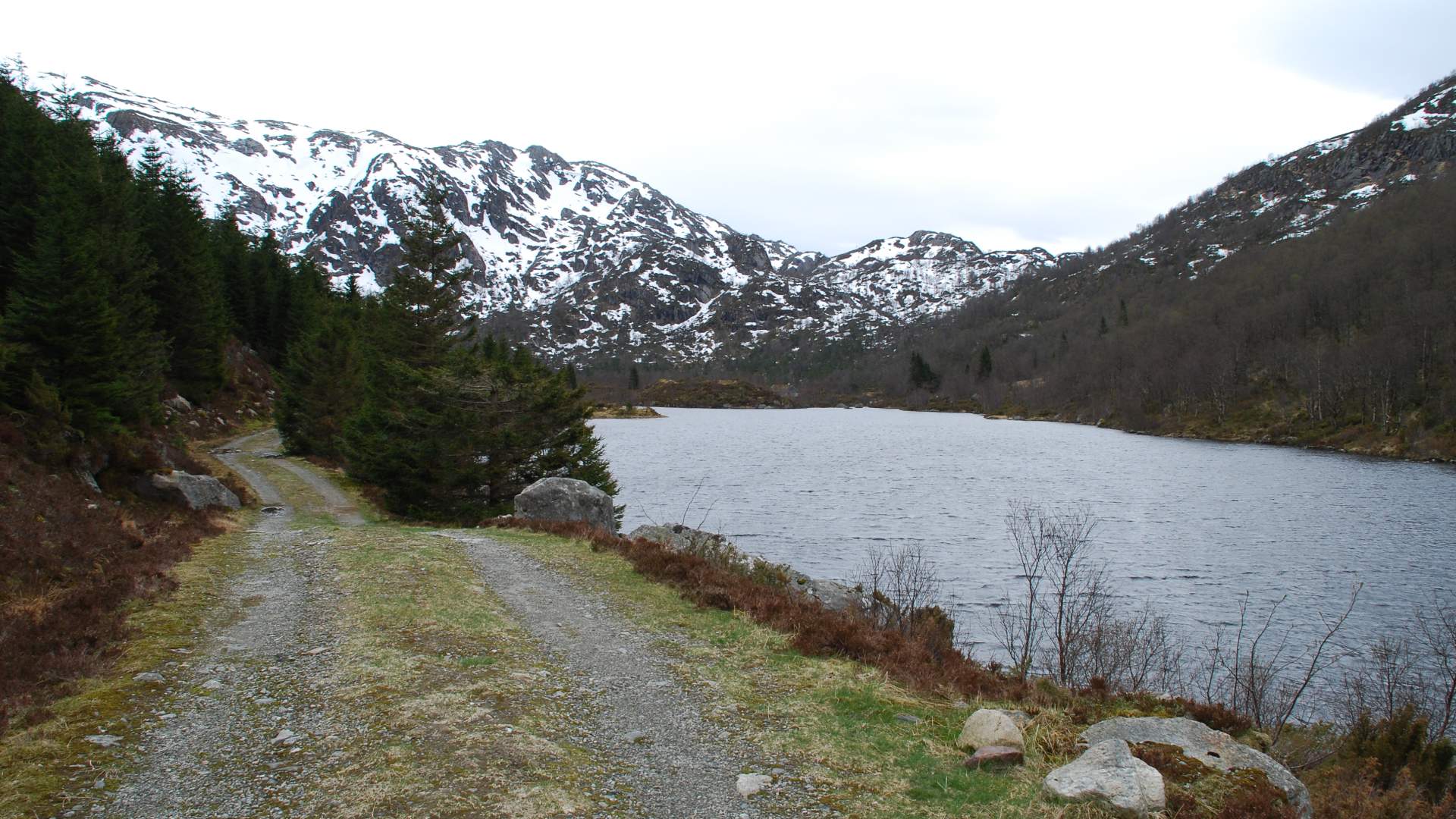 Hike to Aterstad and Tverrfjell