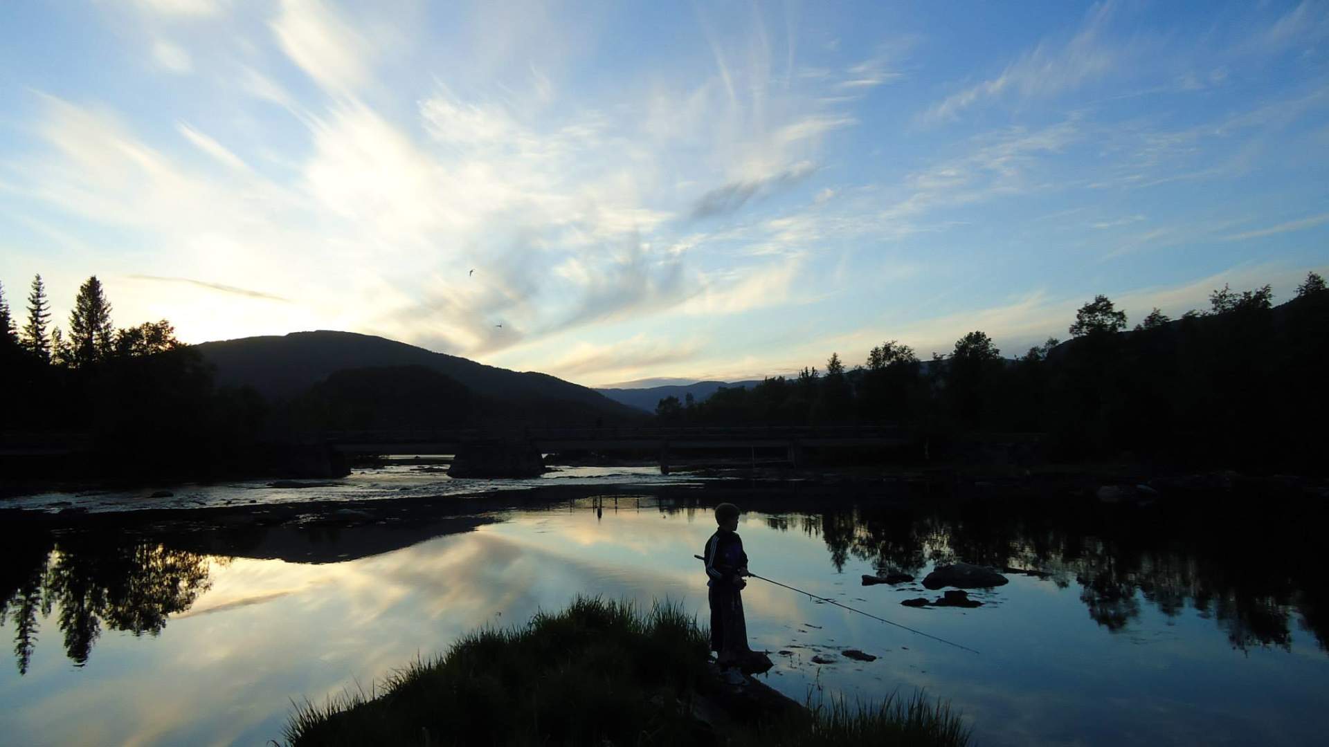 Salmon Fishing - Hellebustfossen Cabins