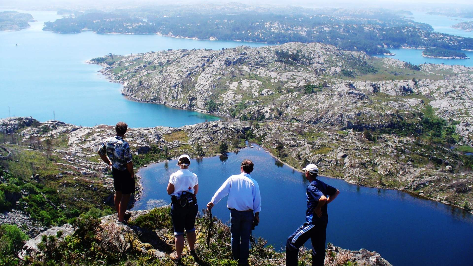 Hike to Ramsberget on the island Fonno