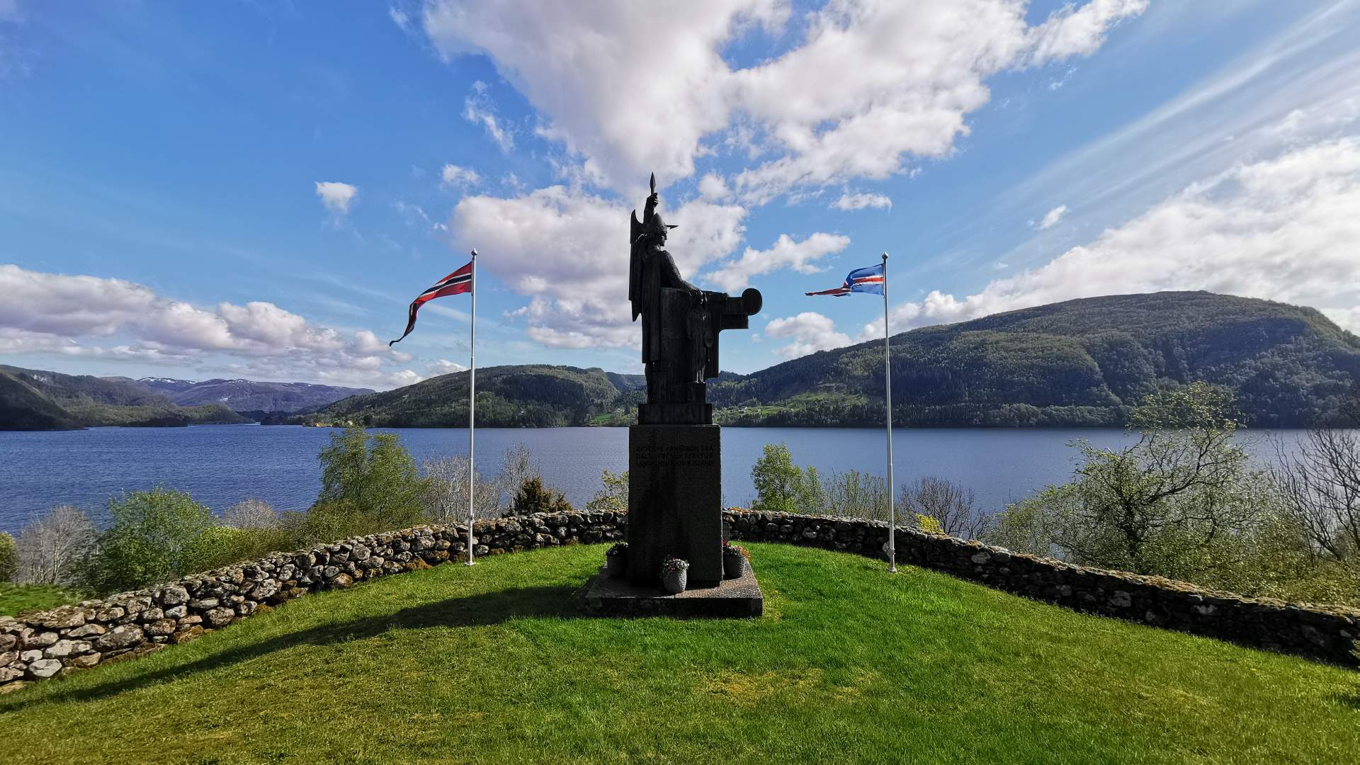 Ingolf Arnarson, Rivedal