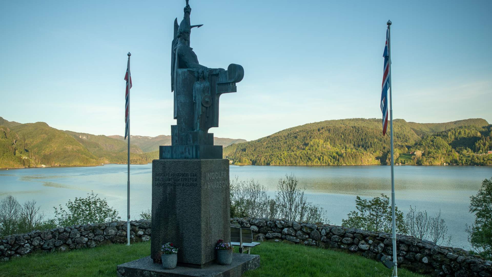 Ingolf Arnarson, Rivedal