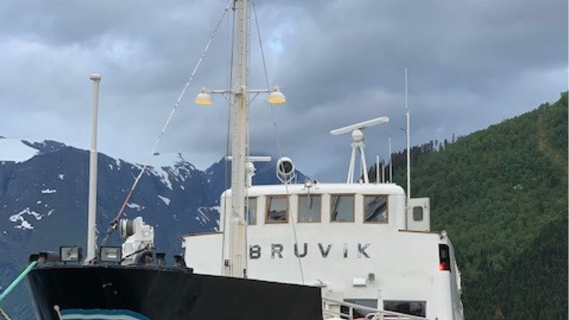 MS Bruvik til vakre Sæbø