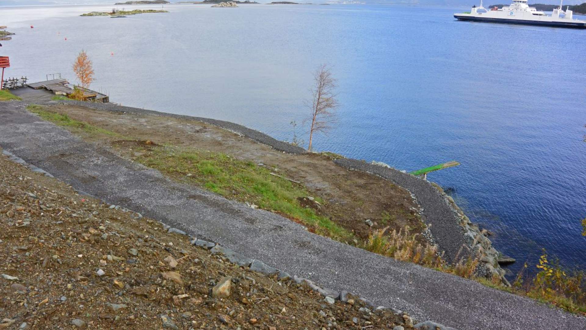 Bathing place in Peralio, Våge