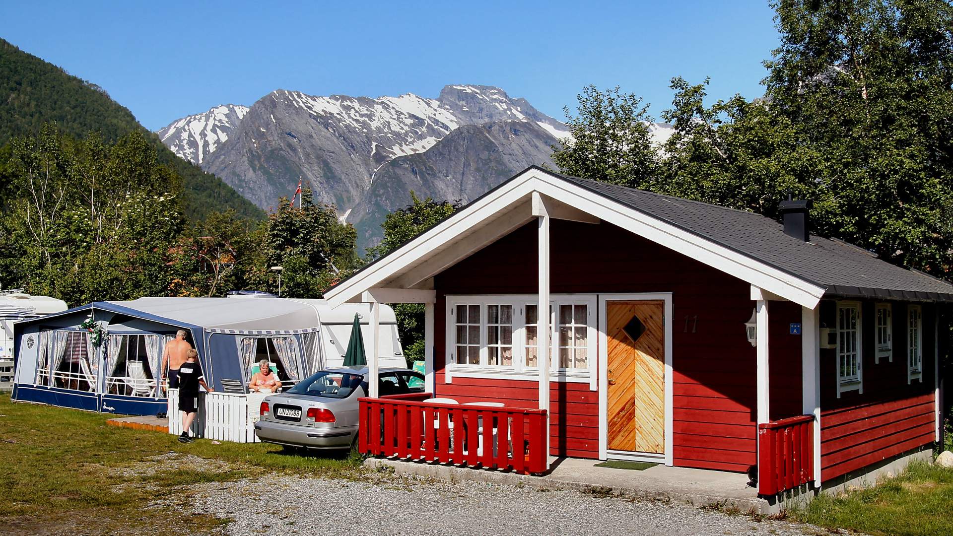 Hjørundfjord Camping