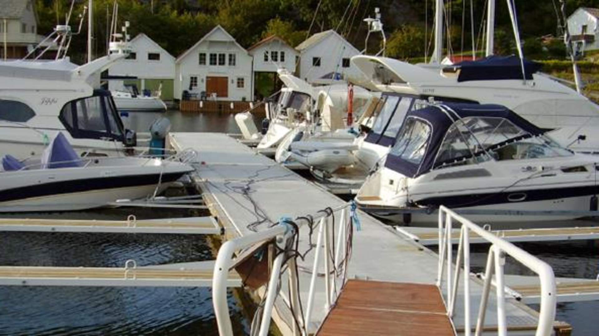 Langevåg Gästehafen / Bømlo båtlag