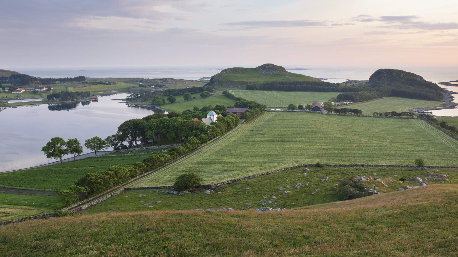Utstein, Klosterøya på Mosterøy