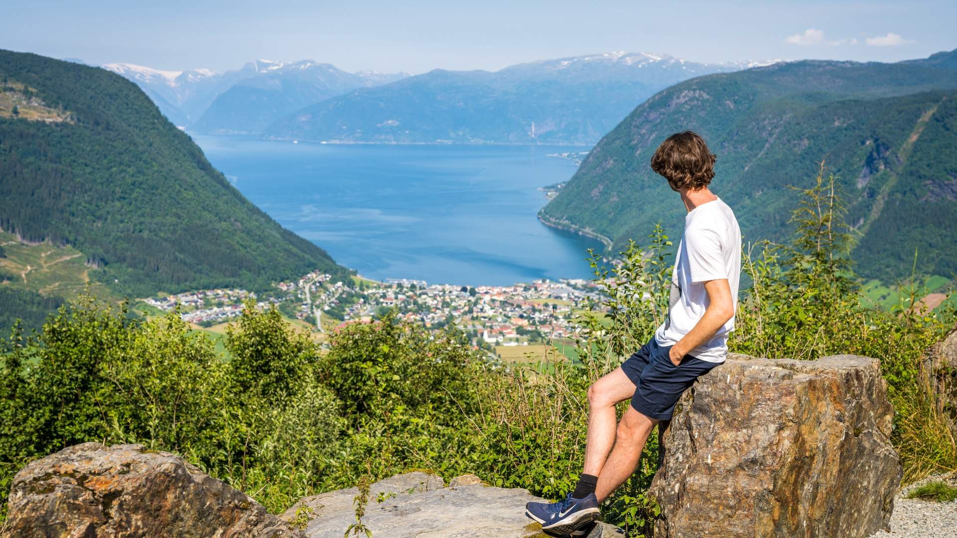 Guida fjord og bretur med Glaciertour - Storesvingen Vik