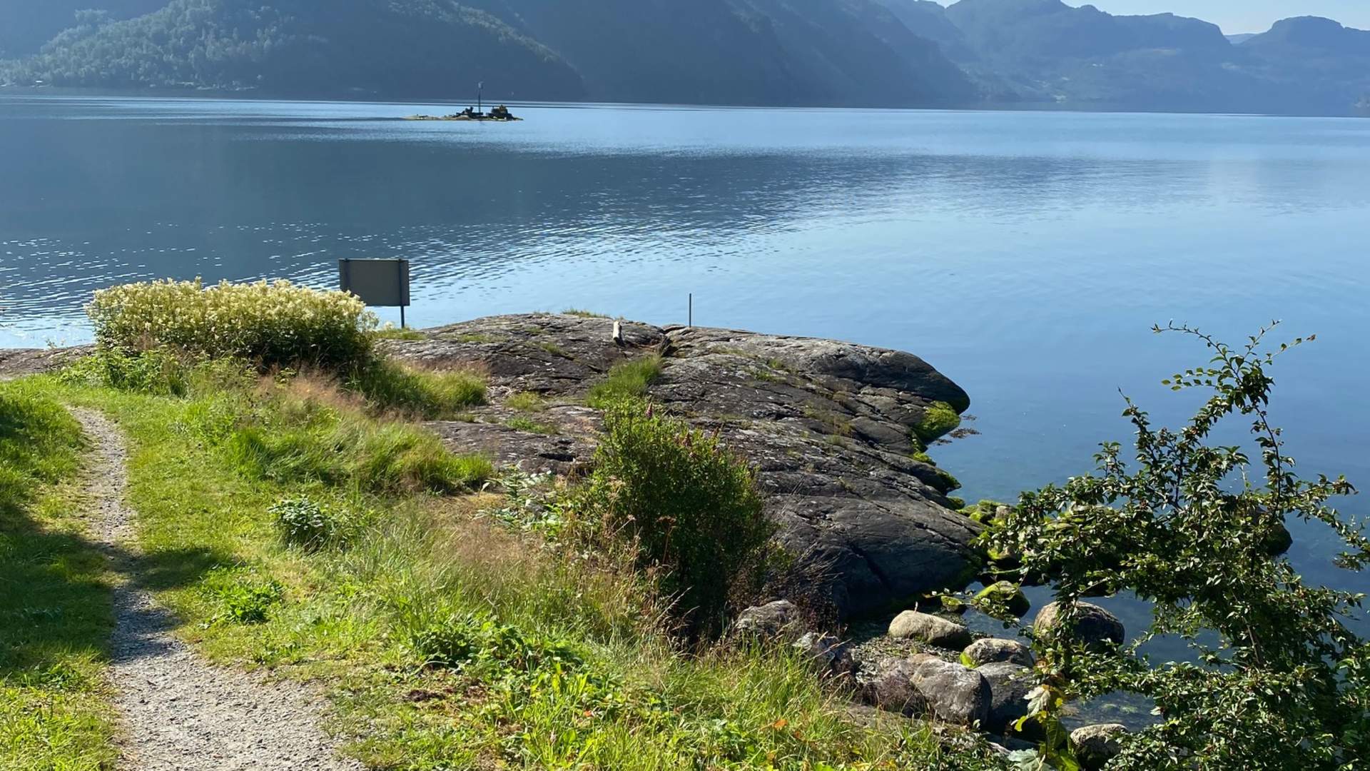 Nordag - turløype langs krigsminne i Saudasjøen