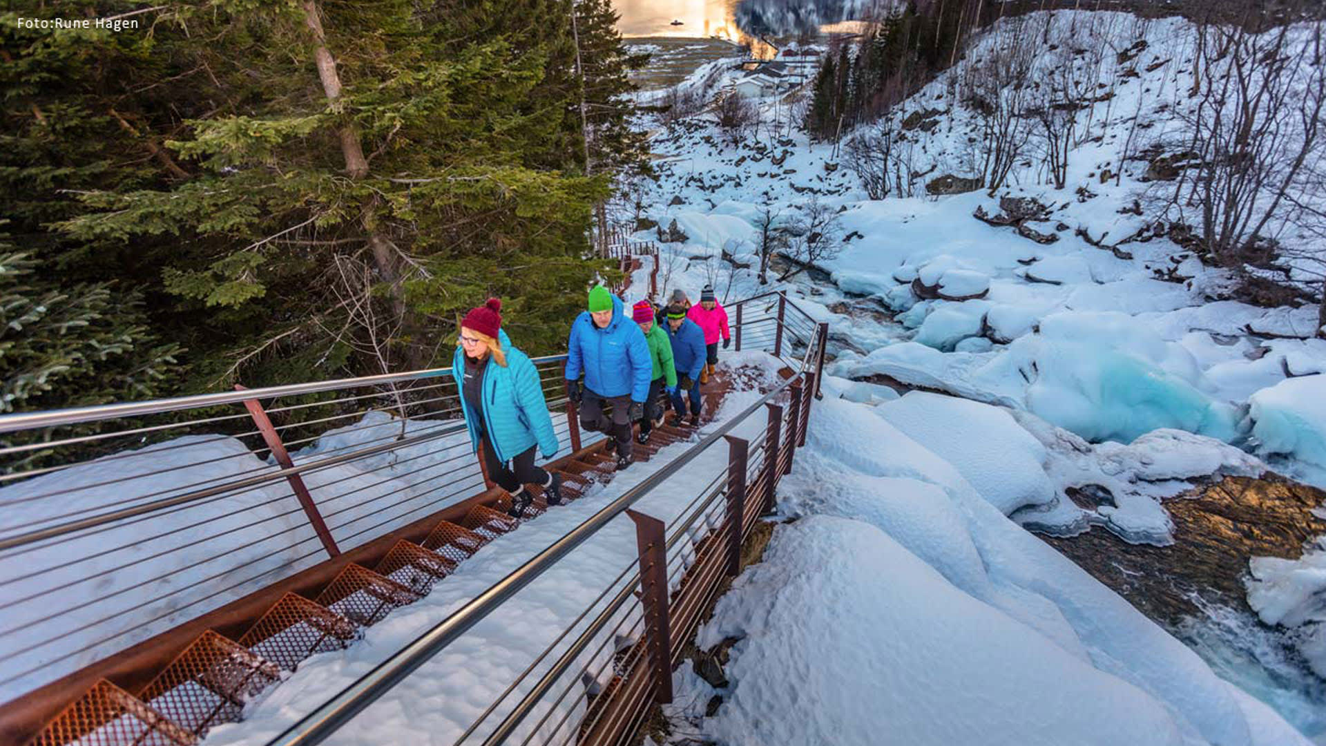 Fosseråsa i Geiranger ikledd vinterdrakt