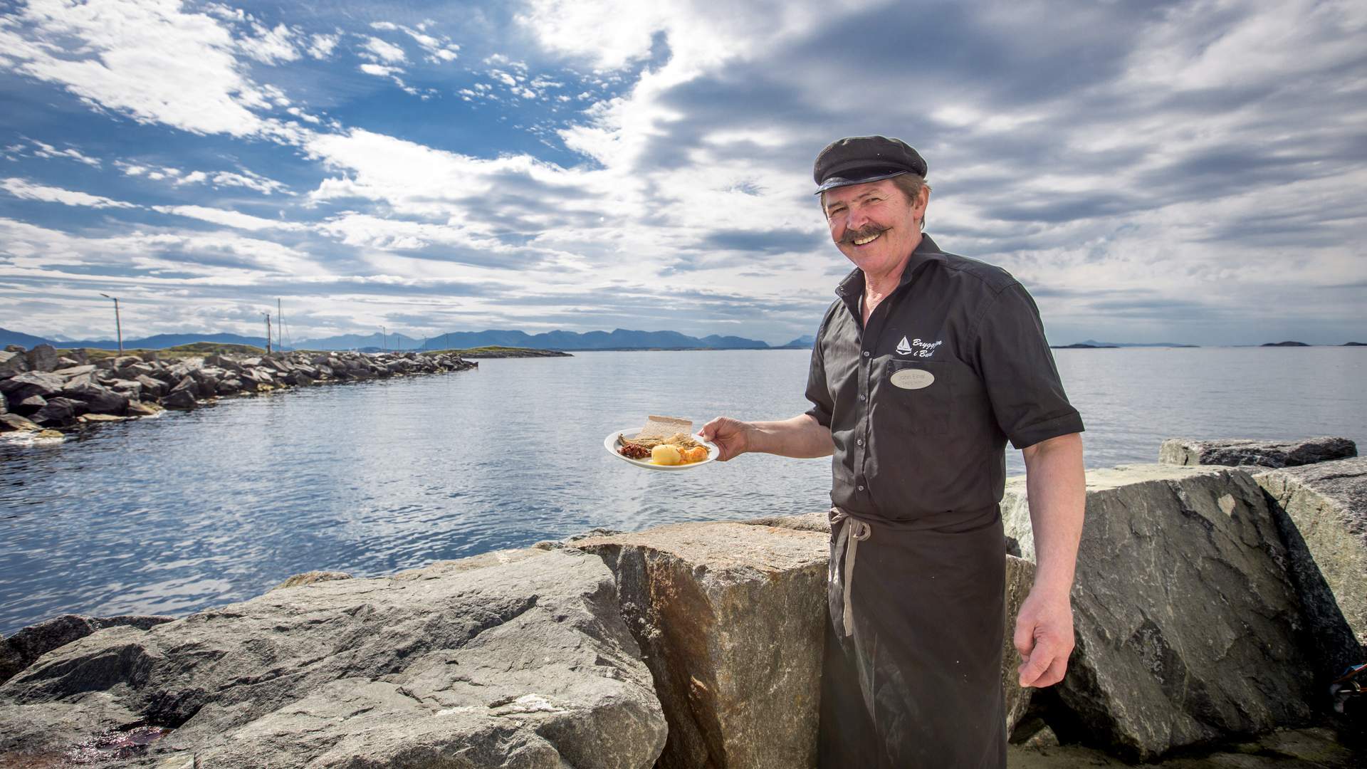 Restaurant "Bryggjen i Bud"