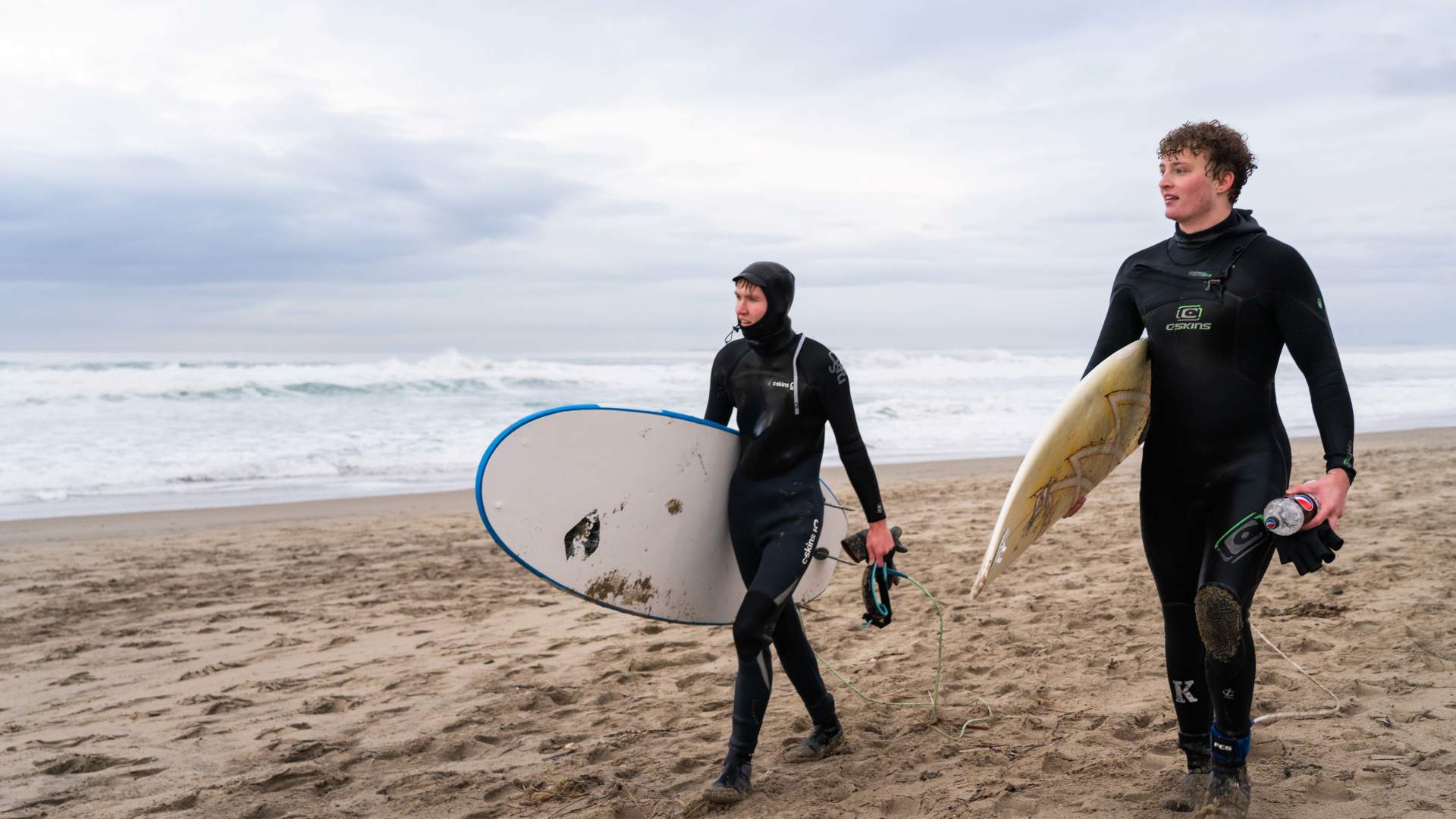 Surfing på Borestranden