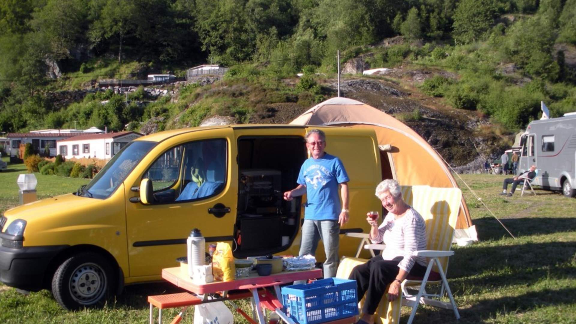 Fornøyde campinggjester