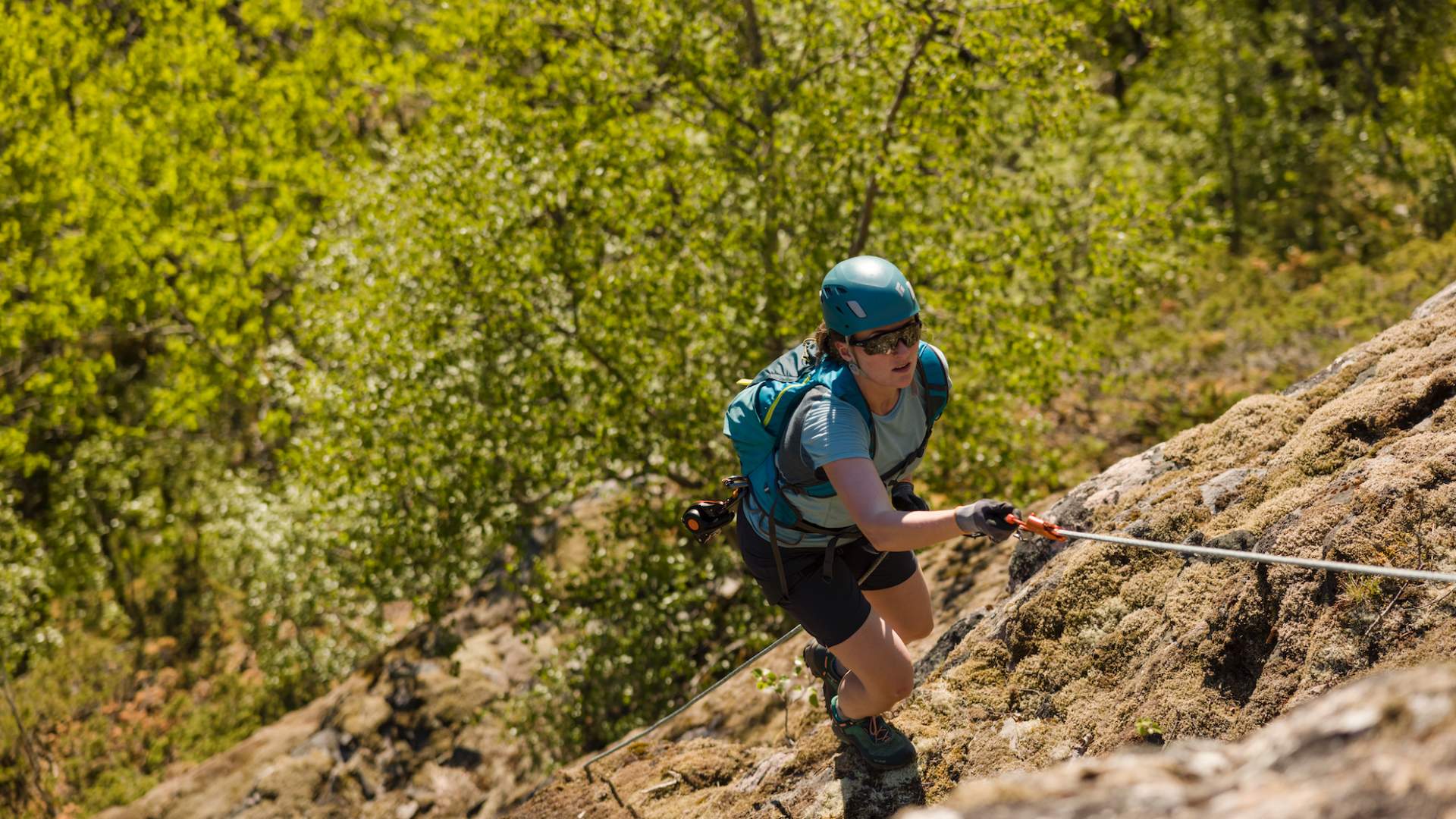 Steep terrain where jumar rope clamp is useful