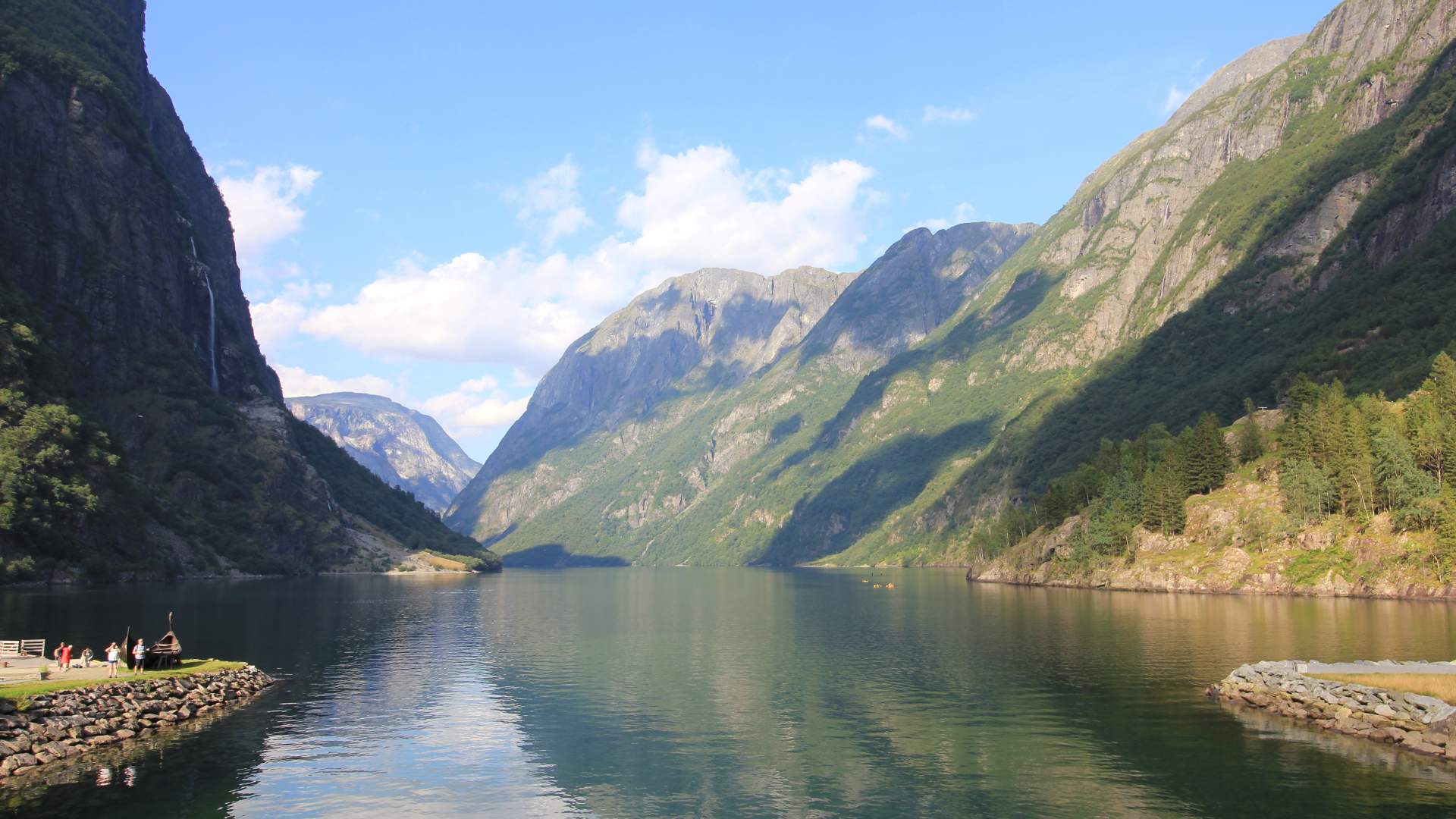 Skahjem Gard, Aurland