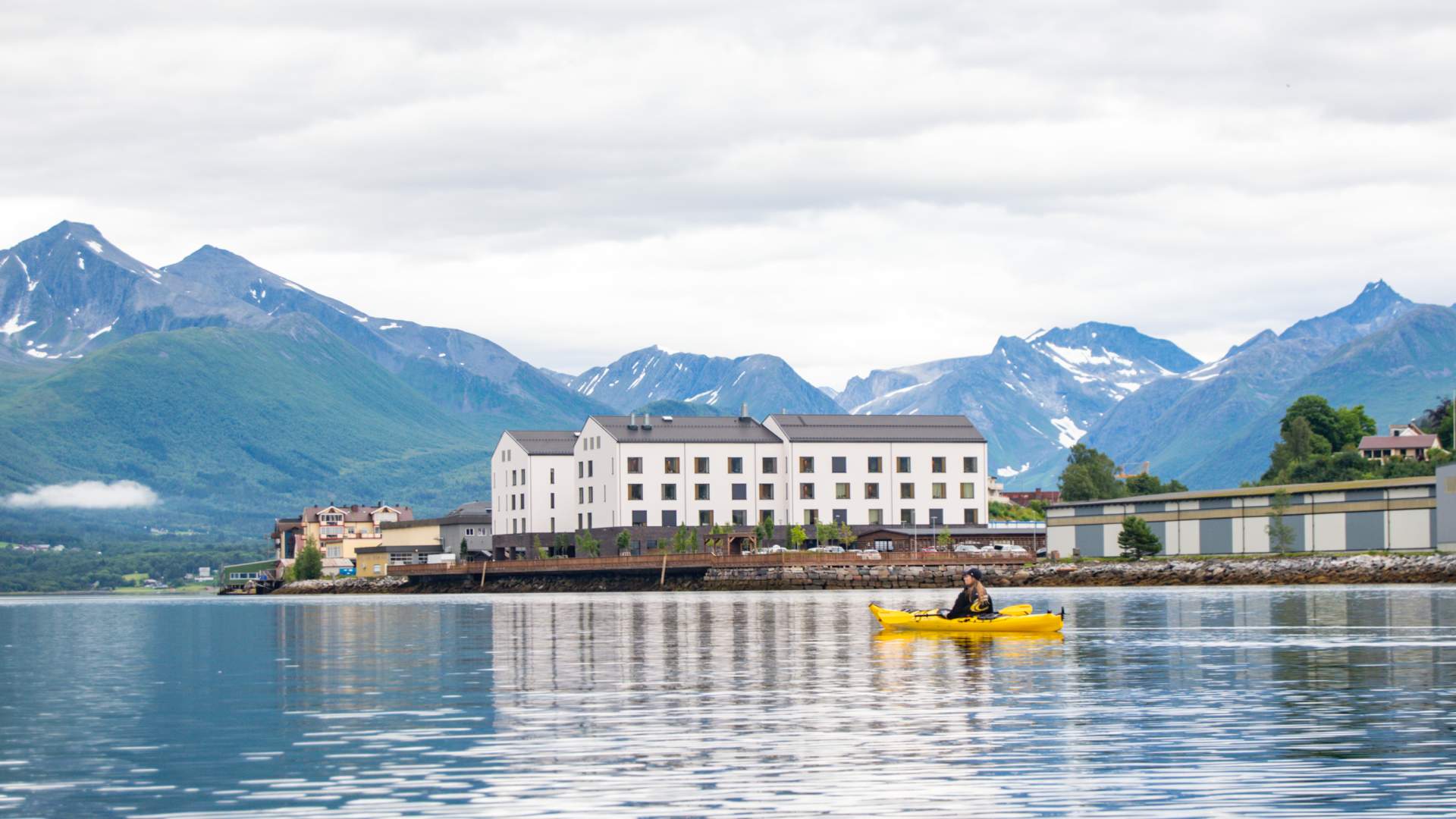 Kajakk på Romsdalsfjorden med Norsk Tindesenter