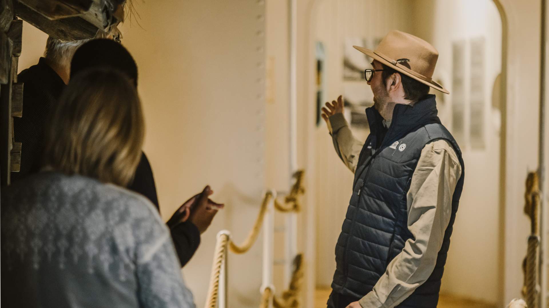 Norwegisches Fjordzentrum - Besuch und Führung beim Besucherzentrum Welterbe Geirangerfjorden