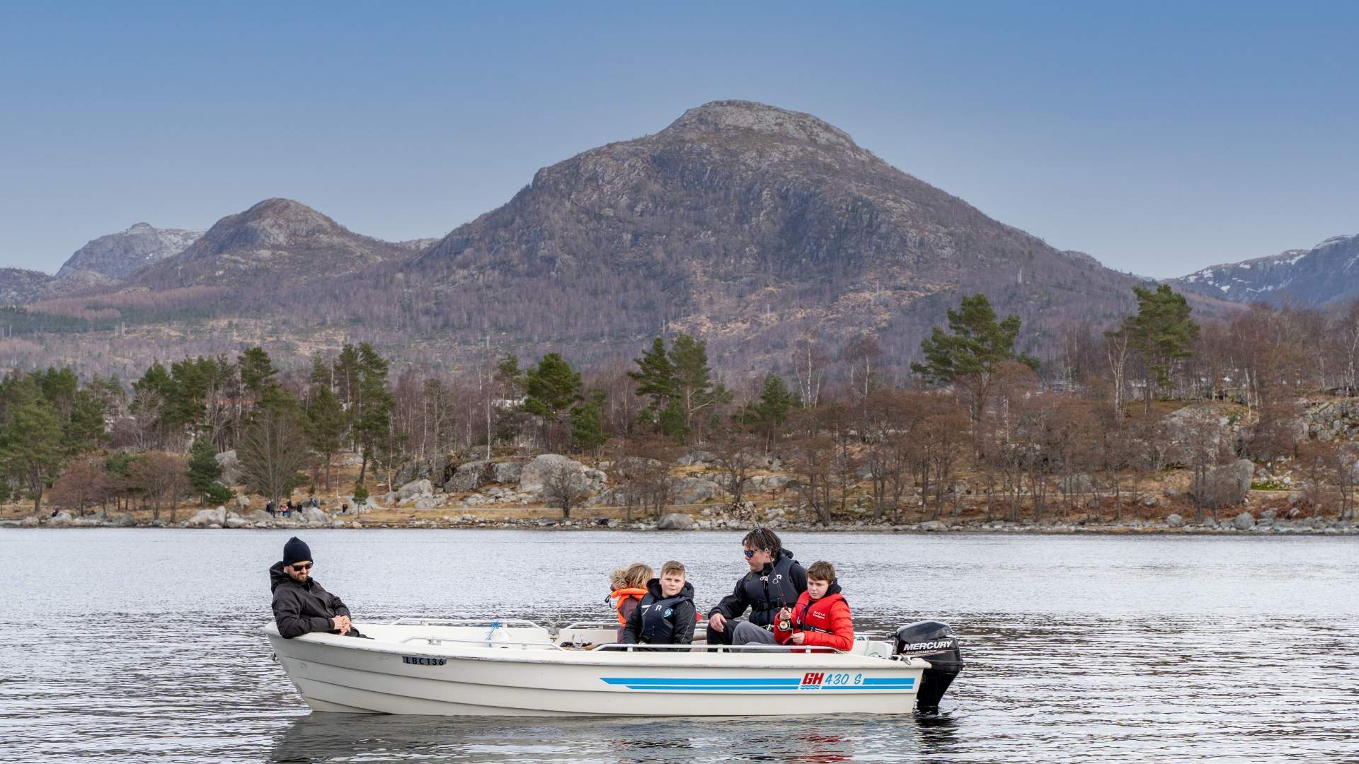 Experience the fjords around Jørpeland from Stavanger with Fjord Expedition