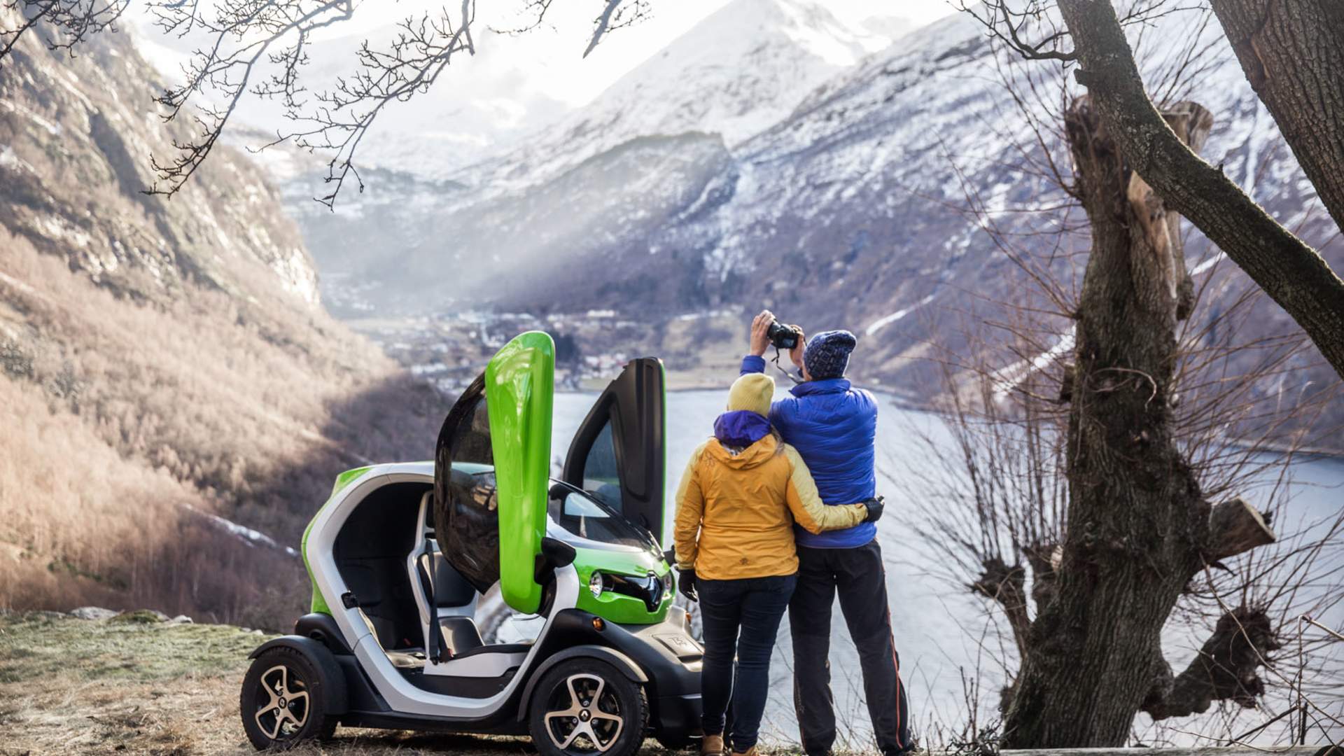Fotostop i Ørnesvingen i Geiranger