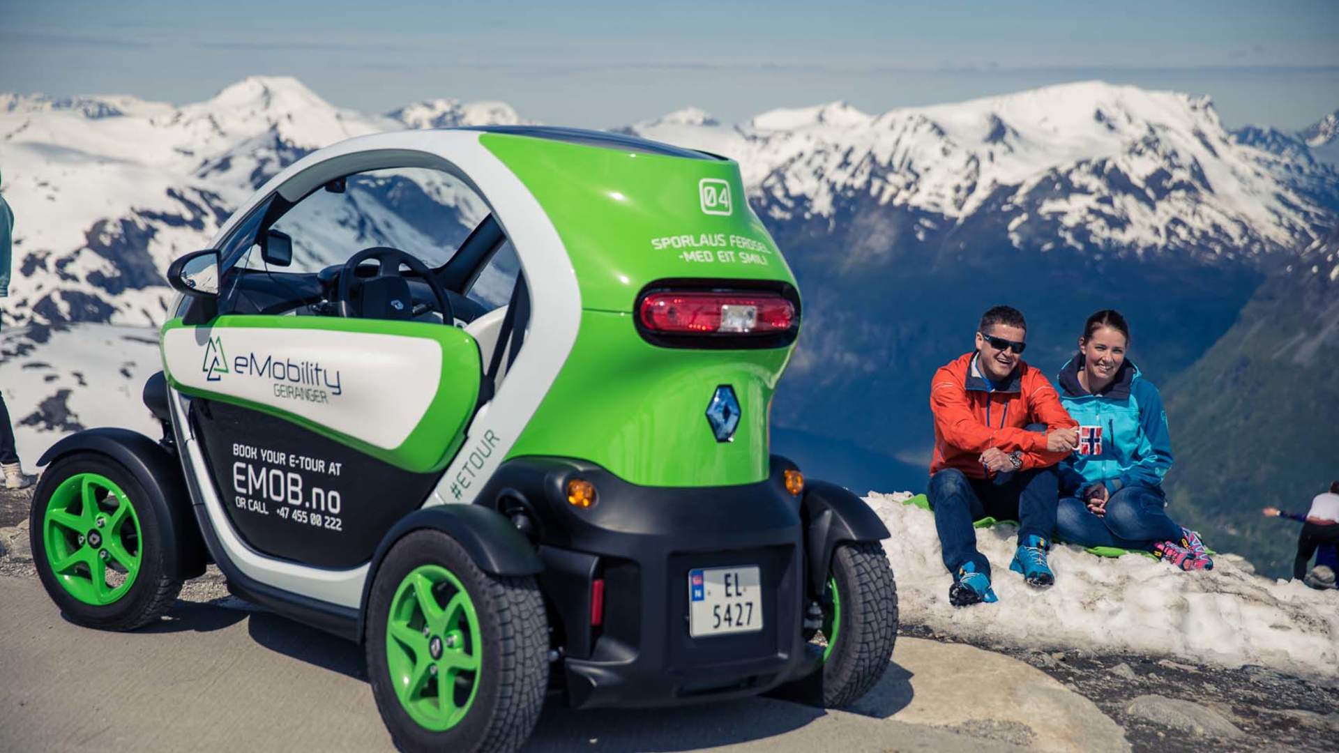 Pause på Dalsnibba med utsikt over Geirangerfjorden
