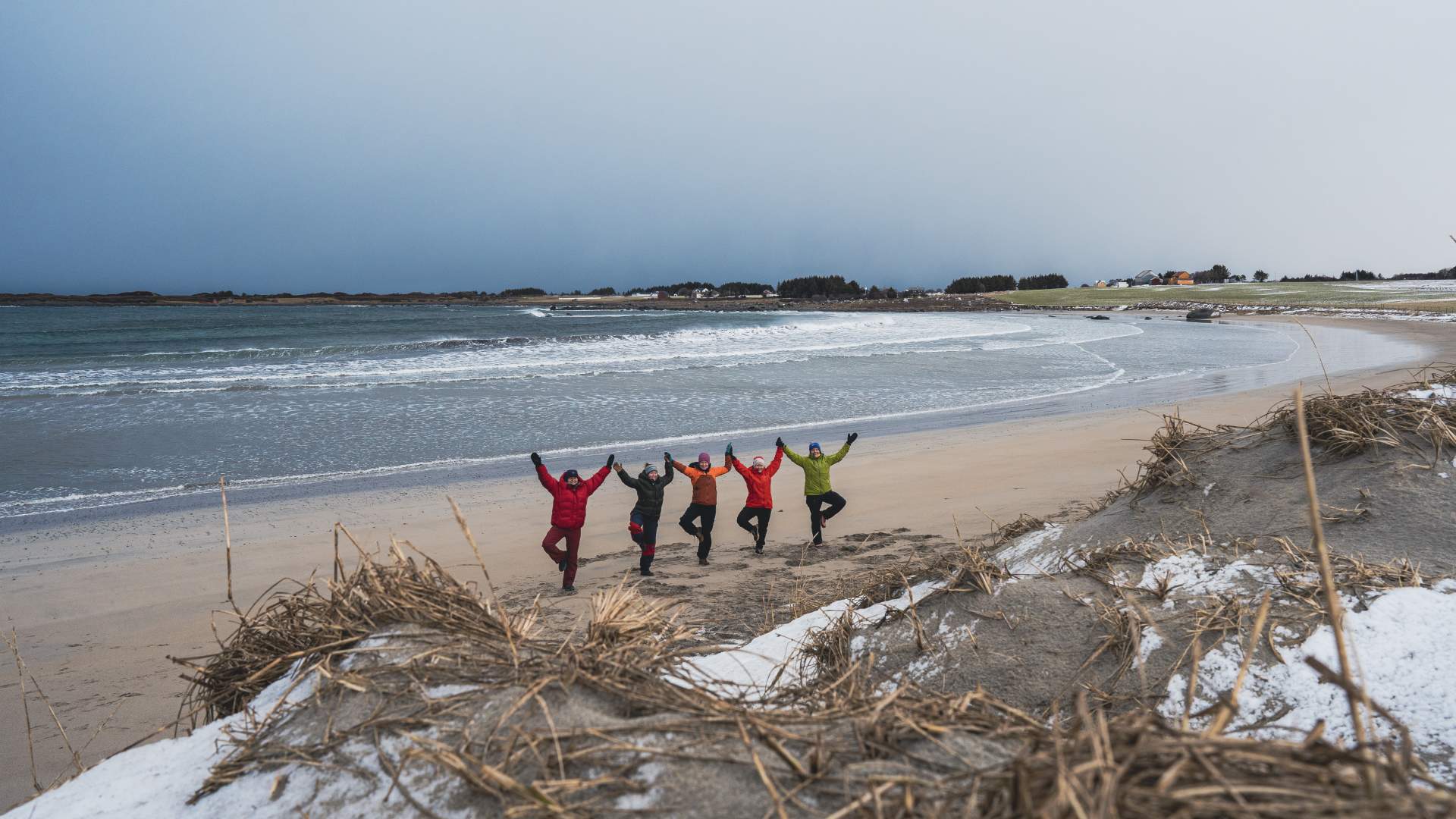 Outdoor yoga by the Atlantic road with OmStavika