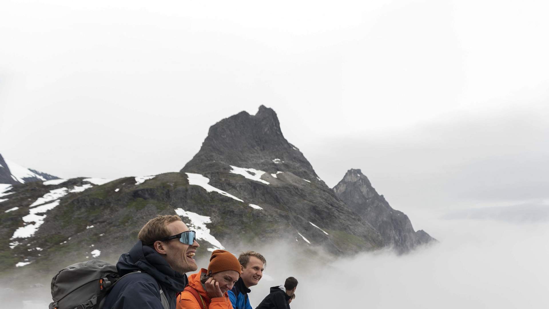 Guidet elsykkeltur med lokale smaker over Trollstigen
