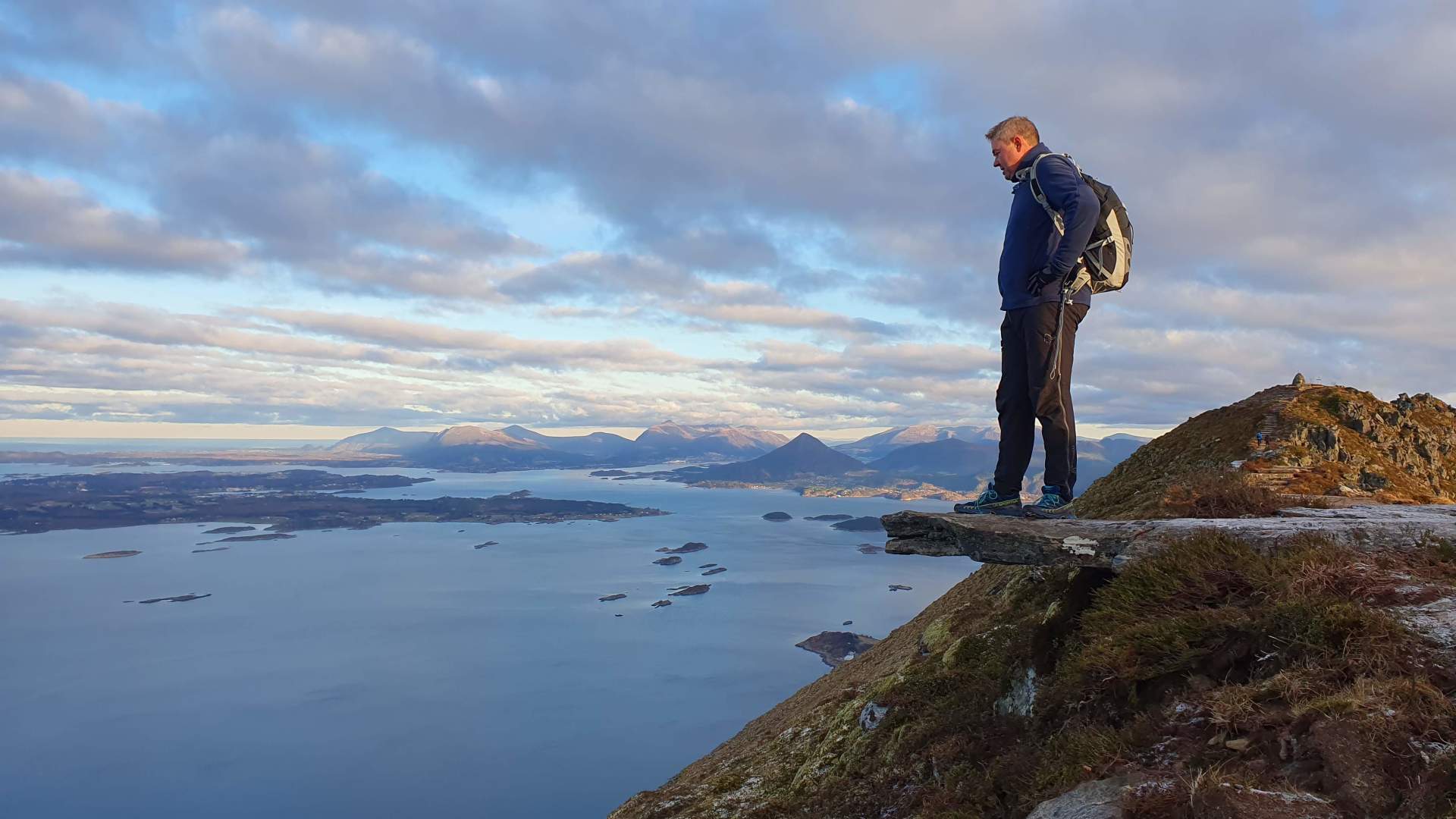Midsundtrappene - Rørsethornet - One of the worlds longest stone staircase