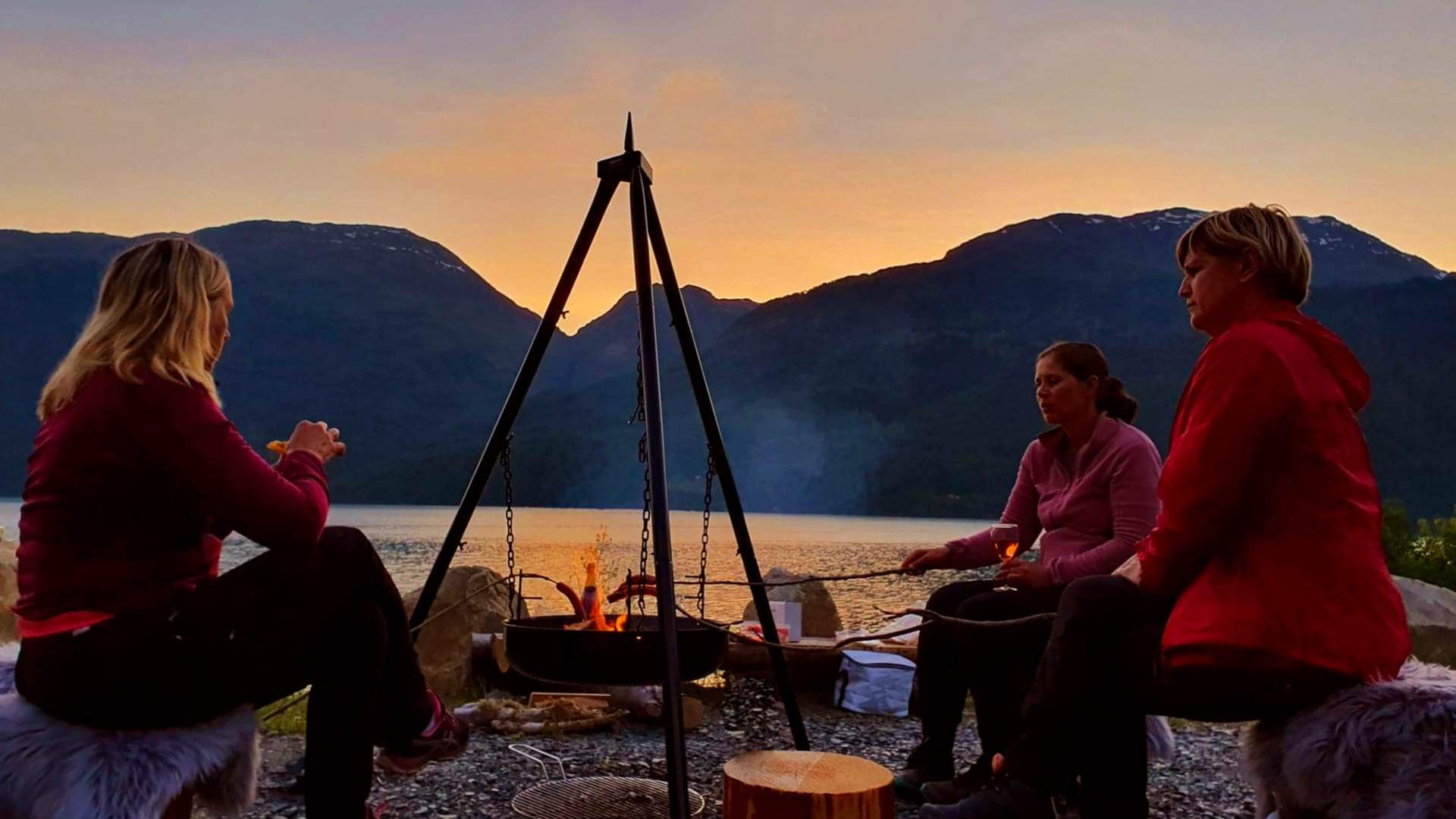 Mikrohyttene i Åkrafjorden