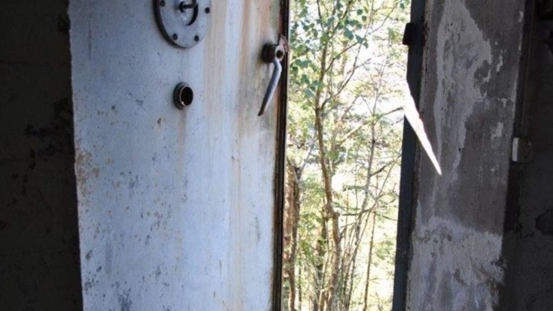 Hike along the old water pipe in Sauda