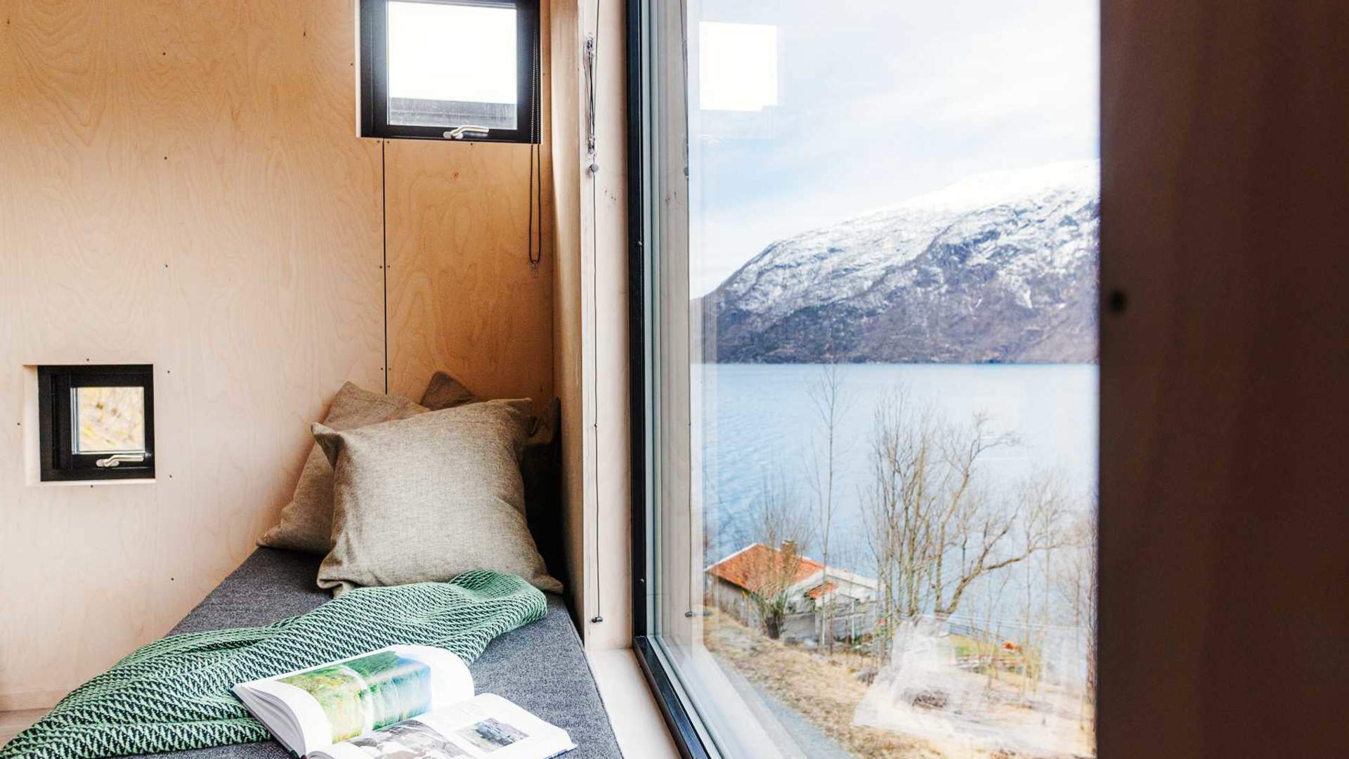 Mikrohyttene i Åkrafjorden