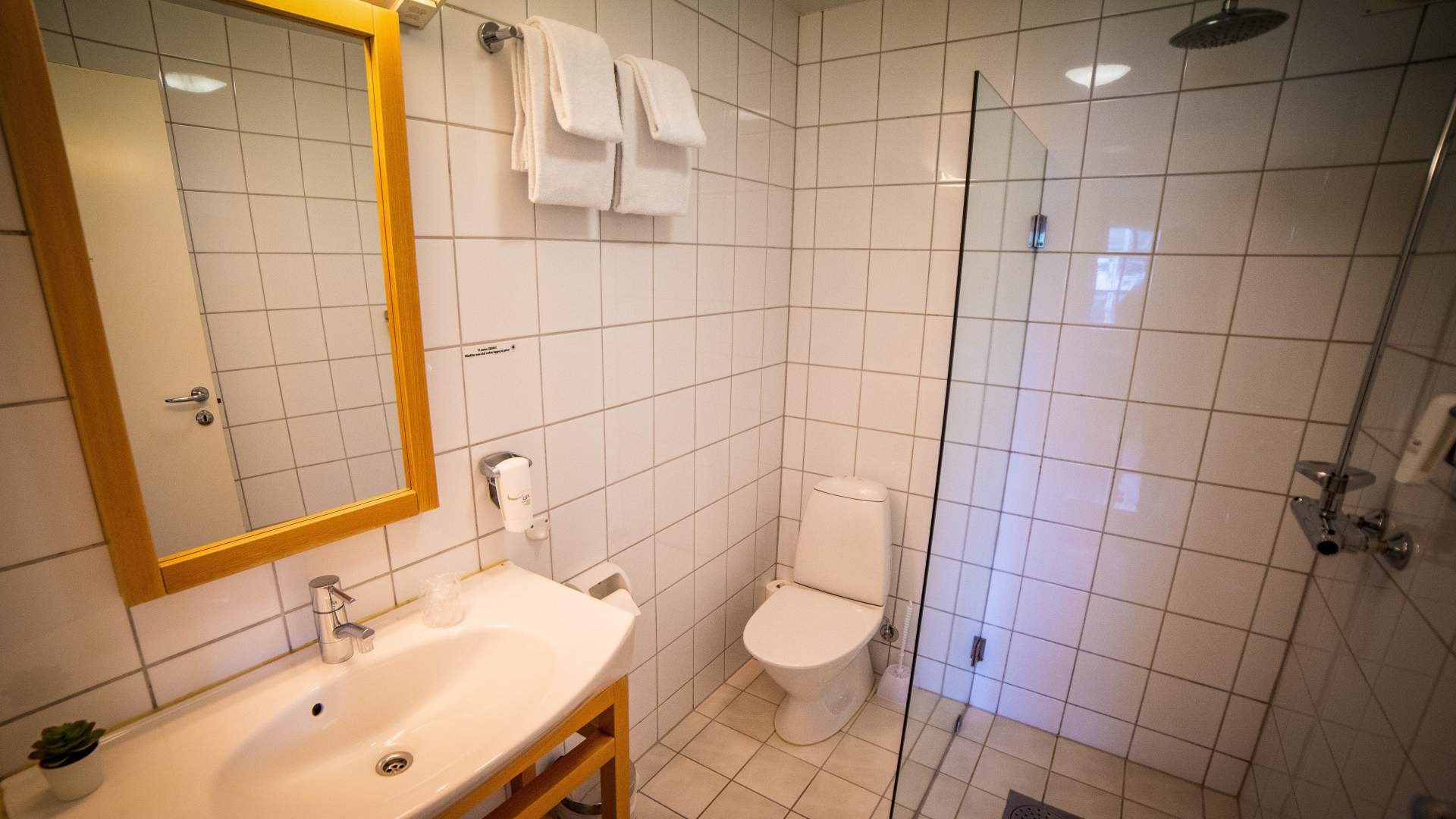 Lilland Bryggerihotell in Tau