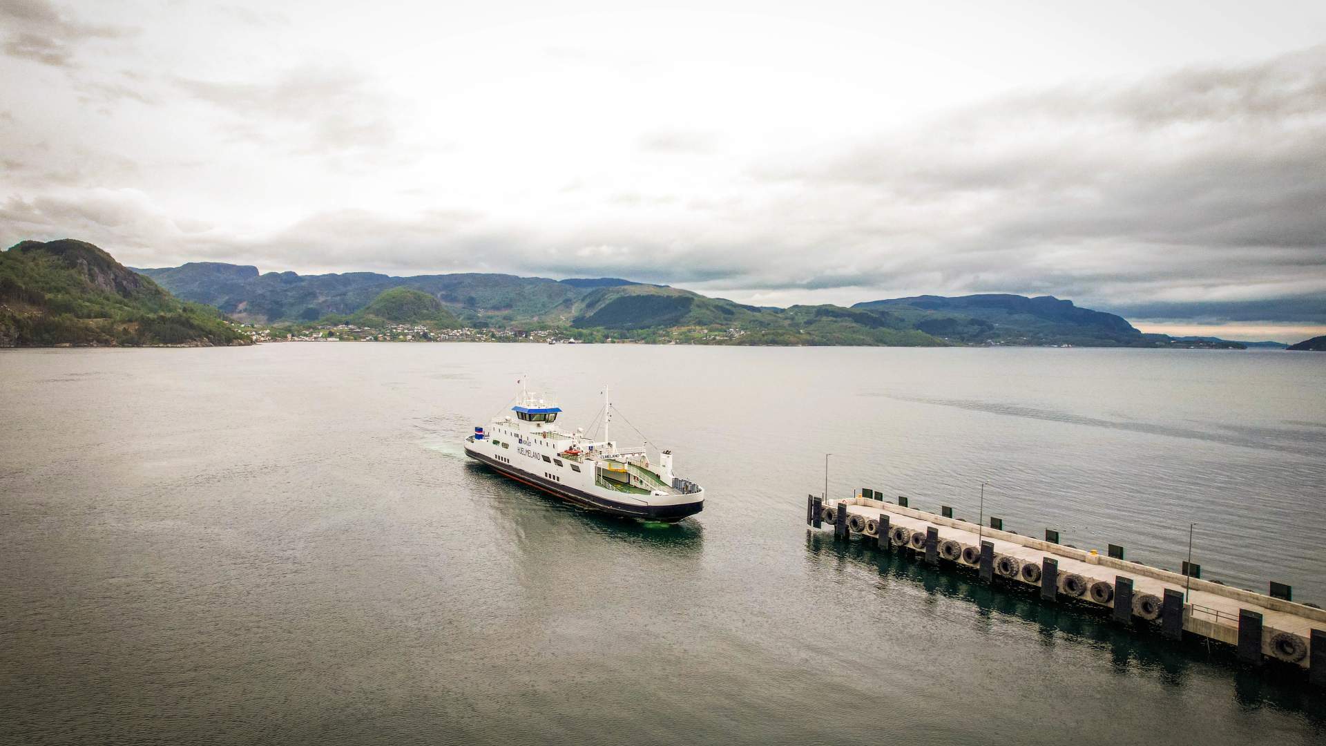 Ferje Hjelmeland - Nesvik i Ryfylke