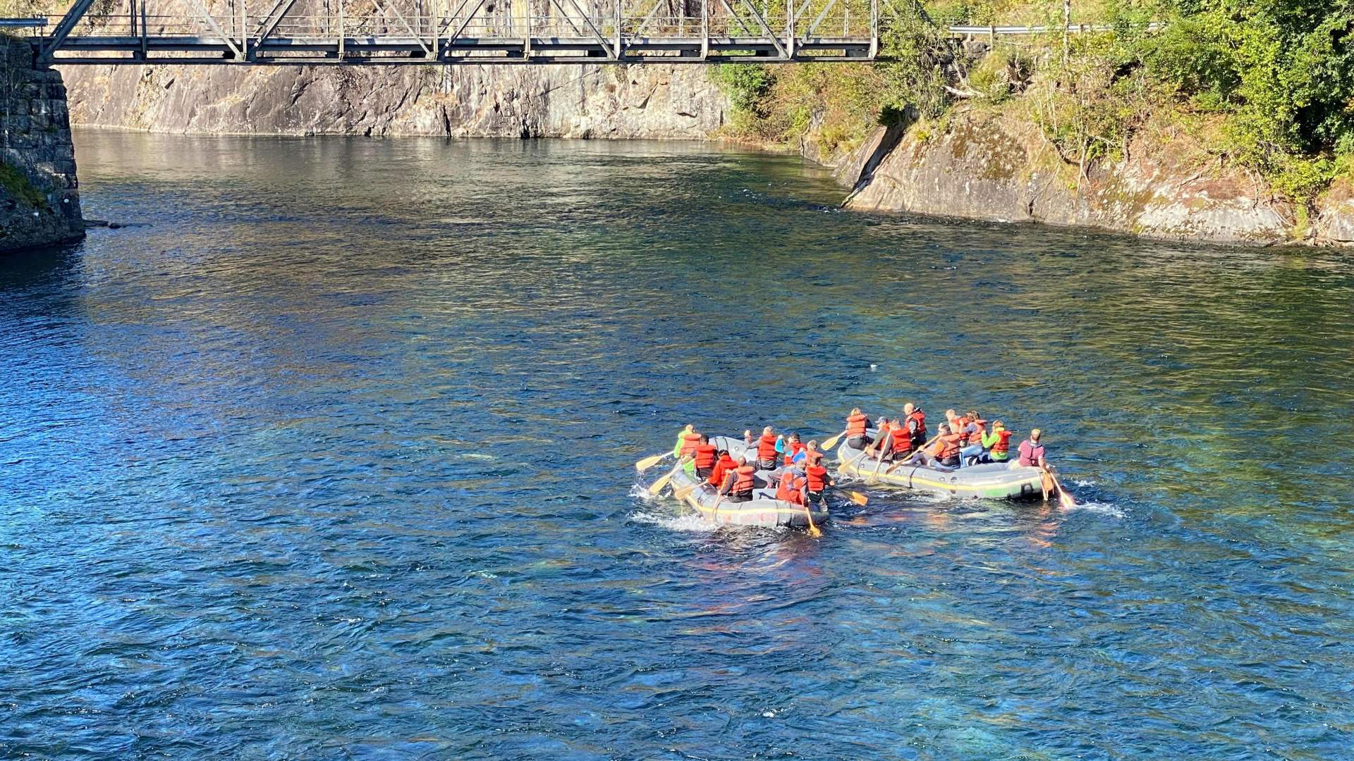 River expedition in Suldalslågen at Sand