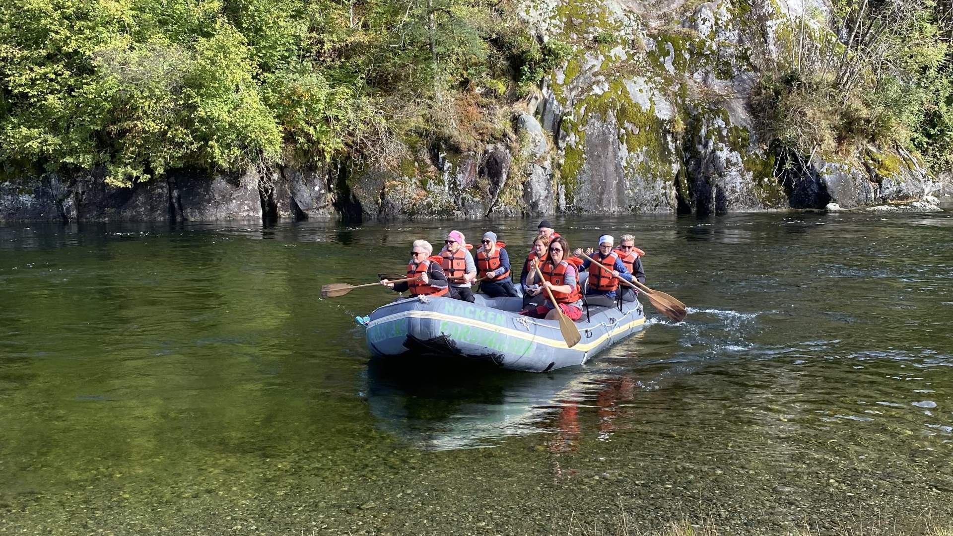 River expedition in Suldalslågen at Sand
