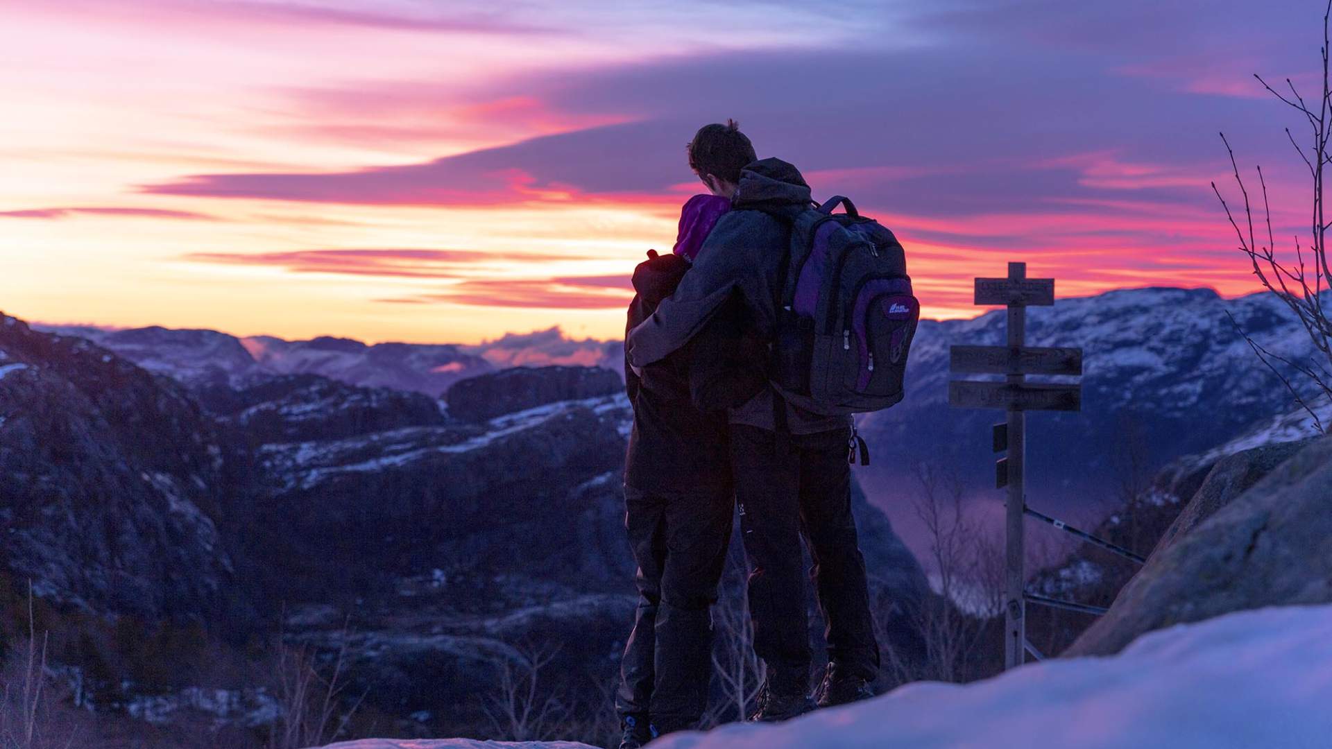 Geführte Sonnenaufgangs-Wanderung zum Preikestolen mit Explore Lysefjorden