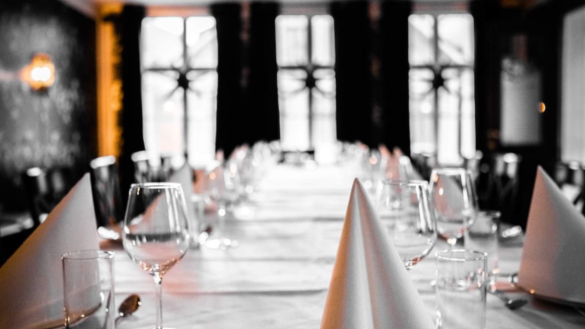 To Glass Selskapslokaler