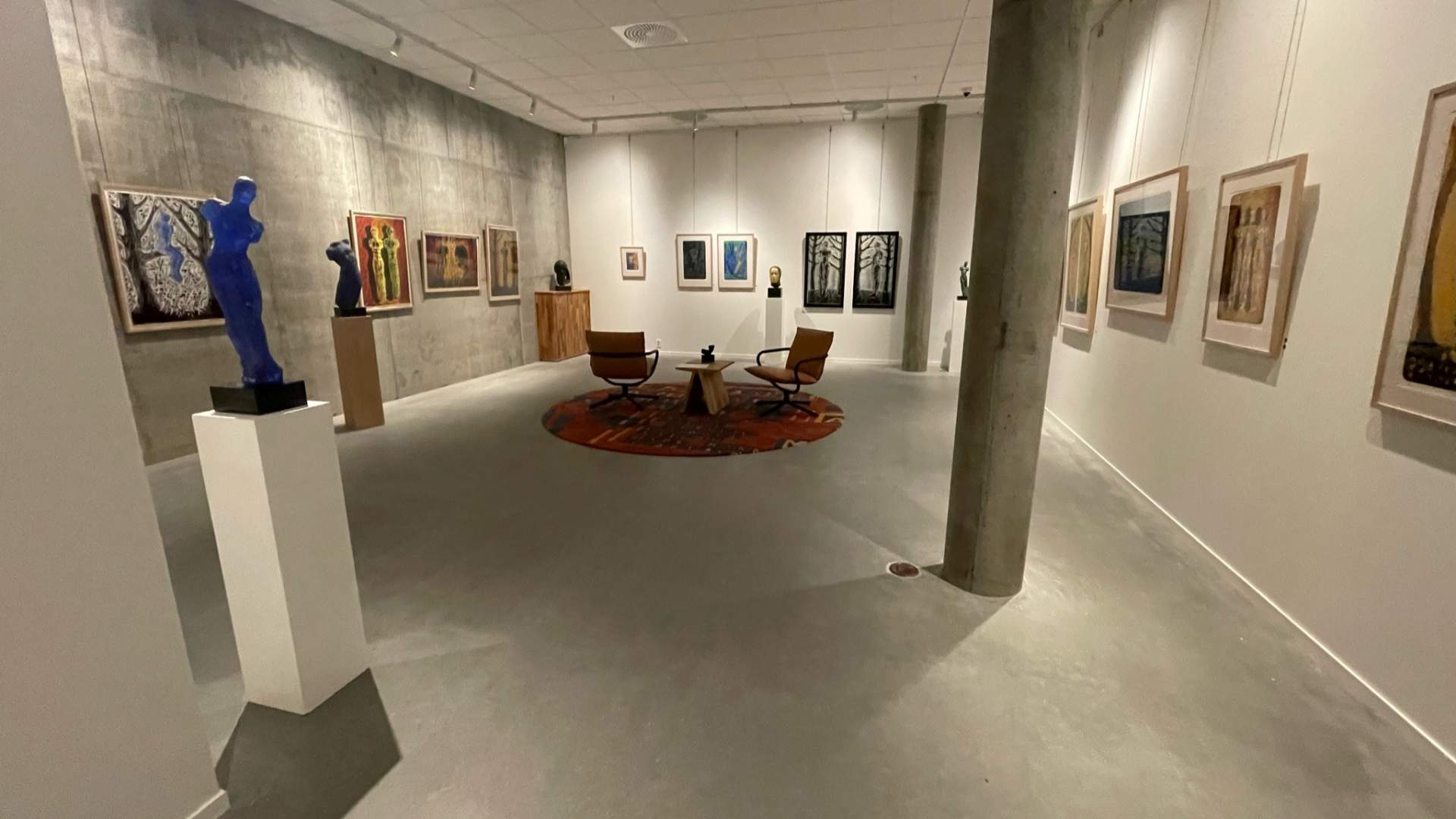 Besøk Horisont sitt egent kunstgalleri hvor kunstnere byttes ut med jevne mellomrom