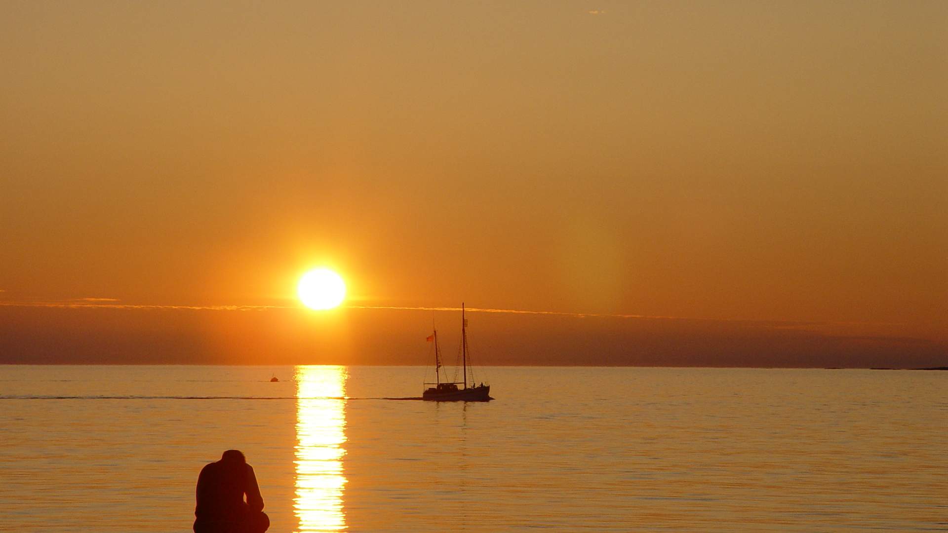 Solnedgang på Skarvøya på Atlanterhavsveien