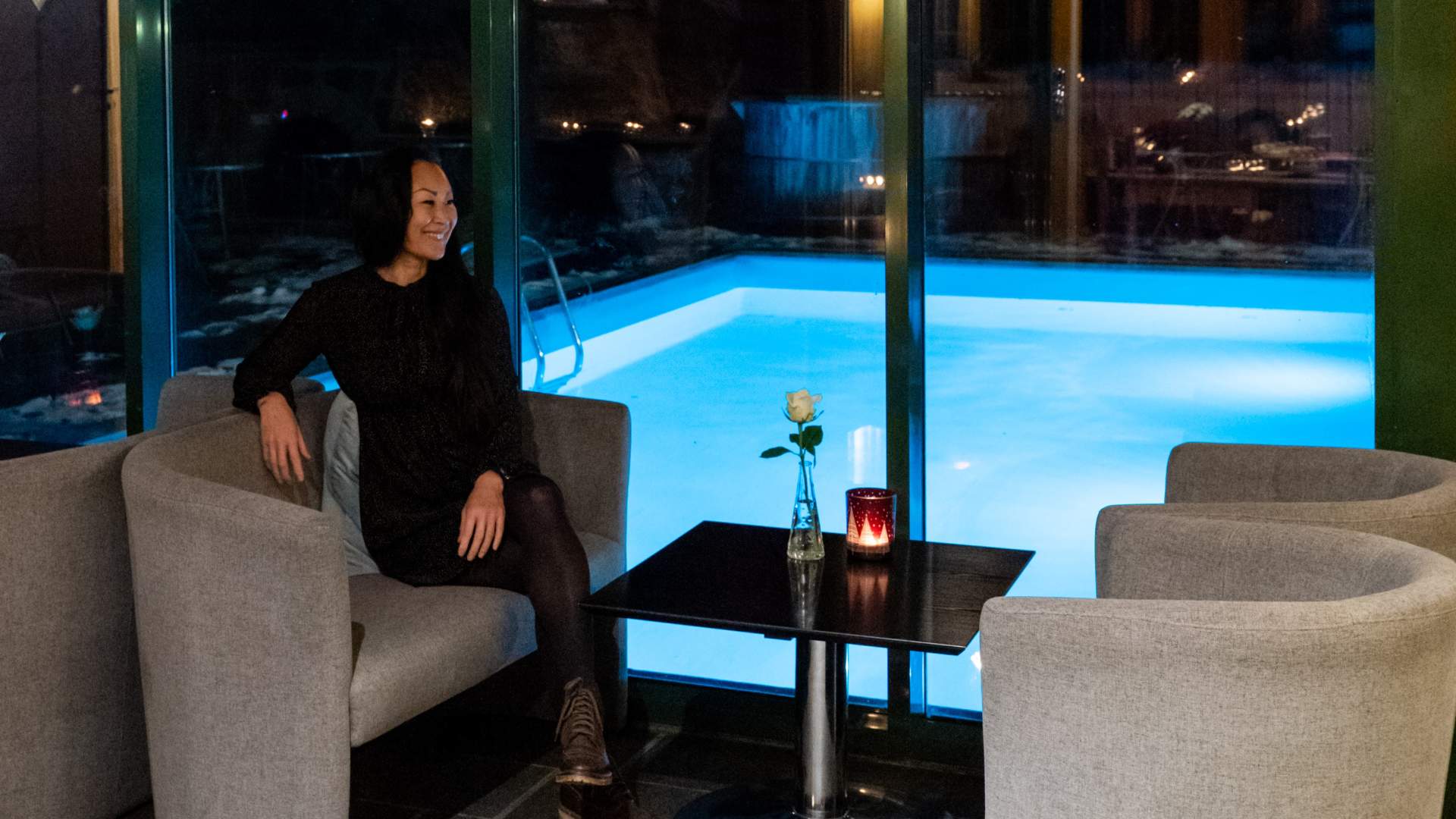 Mo Laksegard bei Suldalslågen auf Sand