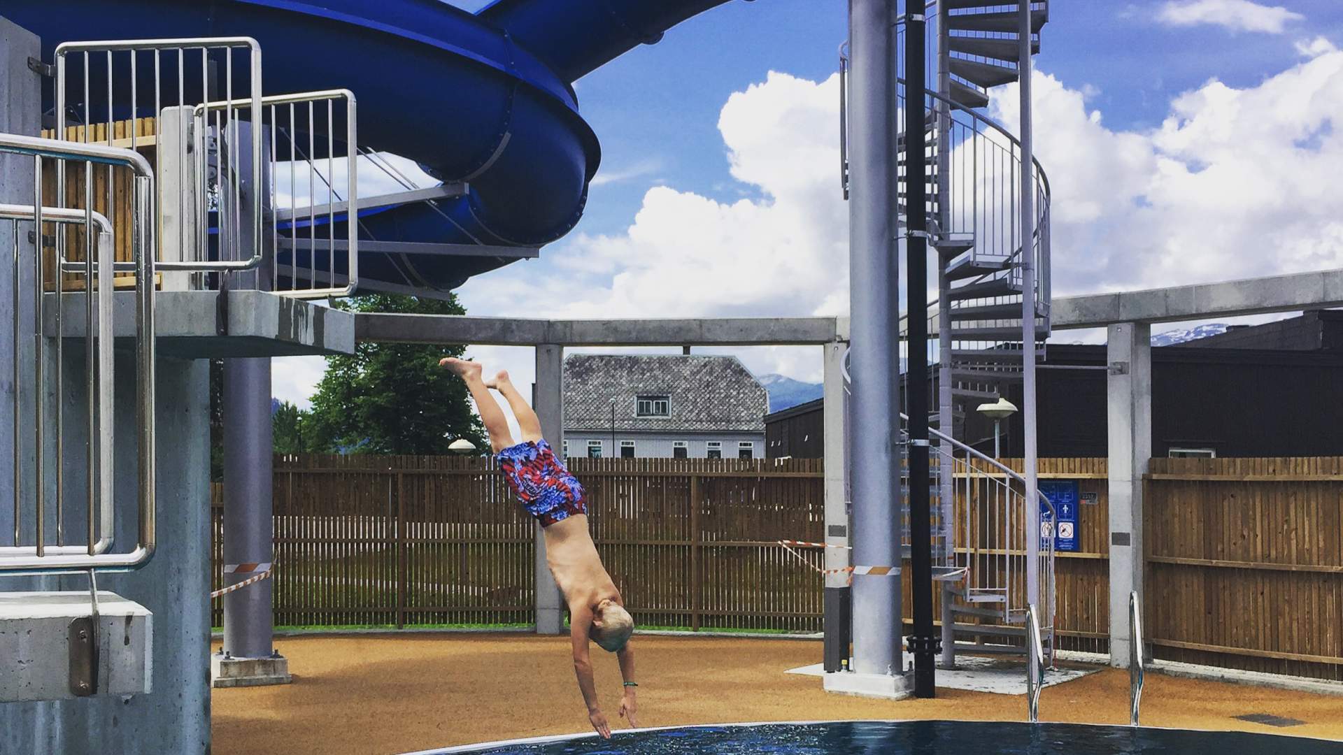 Saudahallen - sentrumsbadet i Sauda