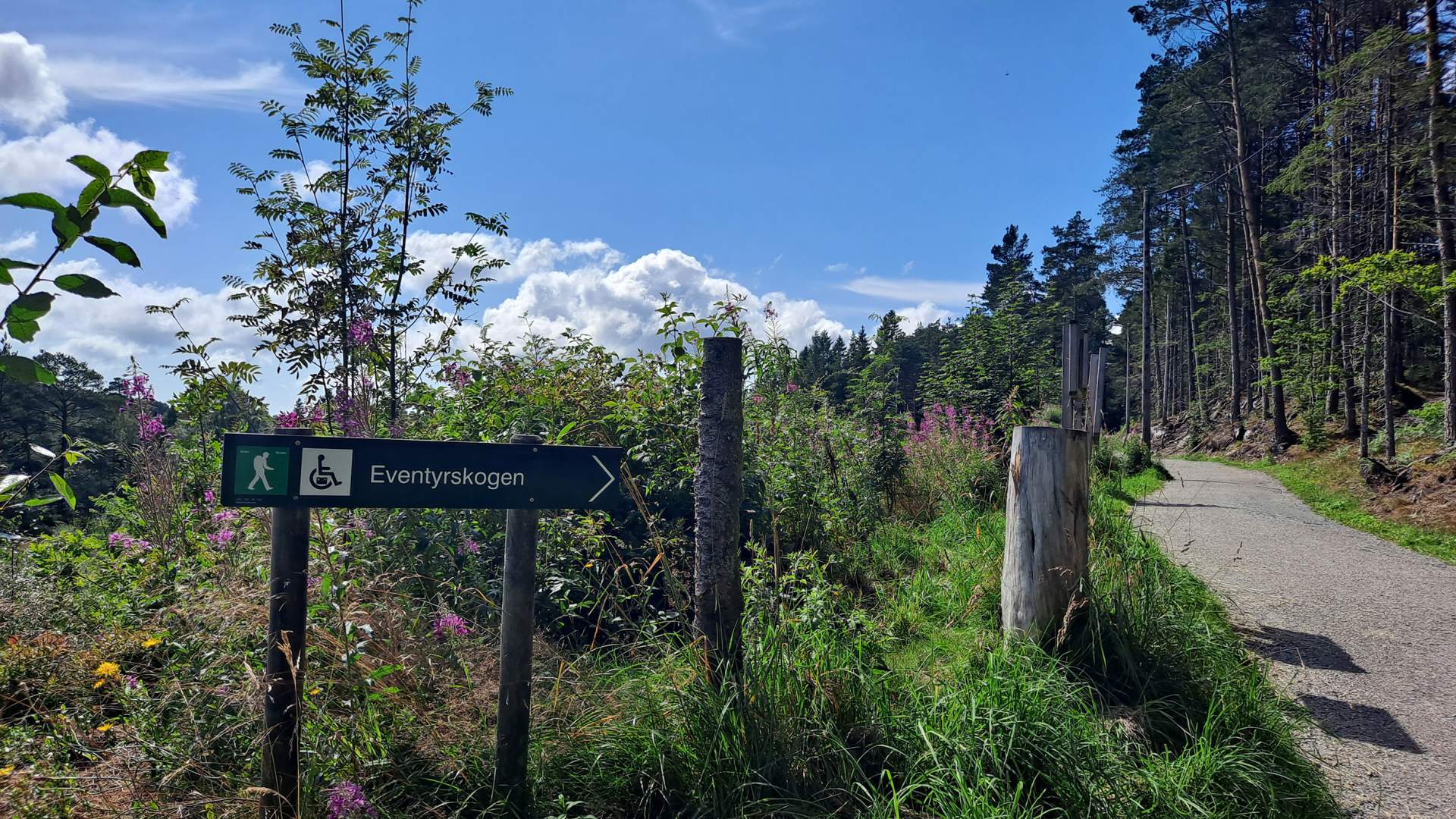 Eventyrskogen i Landåsen på Stord