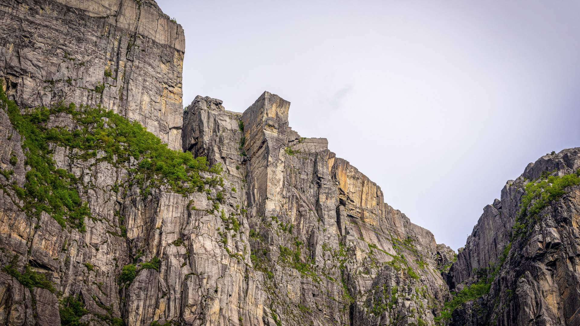 Fjord cruise to the Lysefjord and Preikestolen from Stavanger