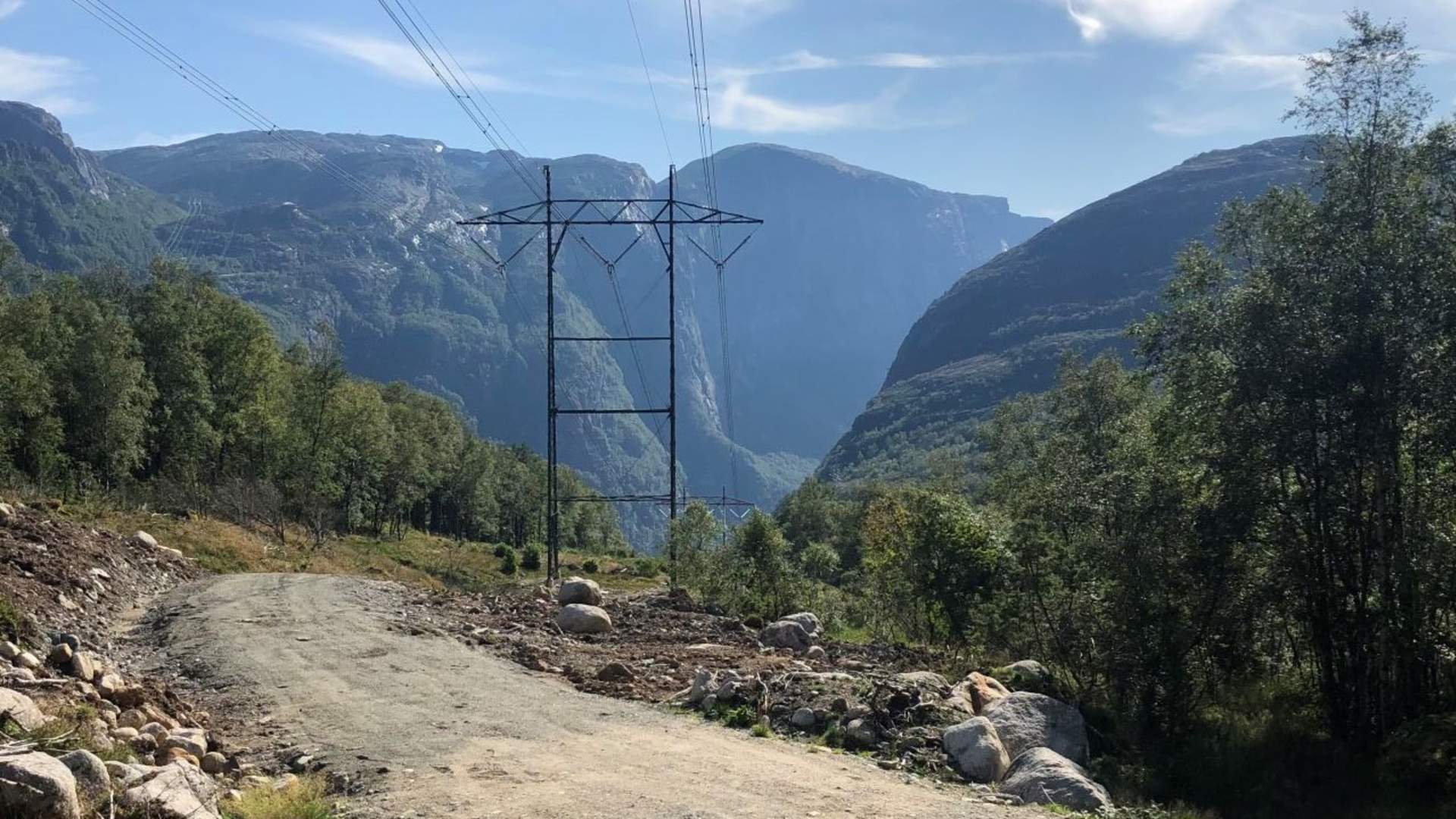 Jenafjell i Lysebotn