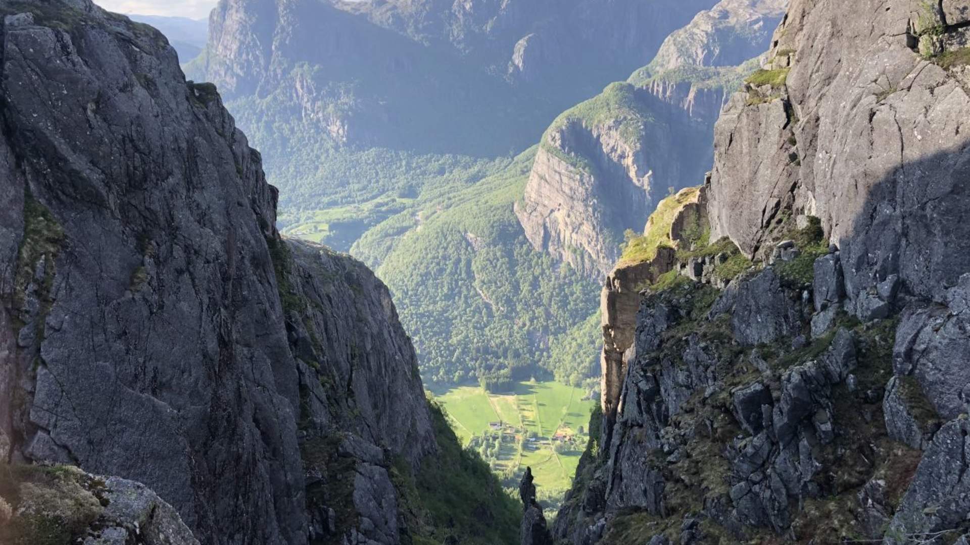 Middagskjerringa i Lysebotn