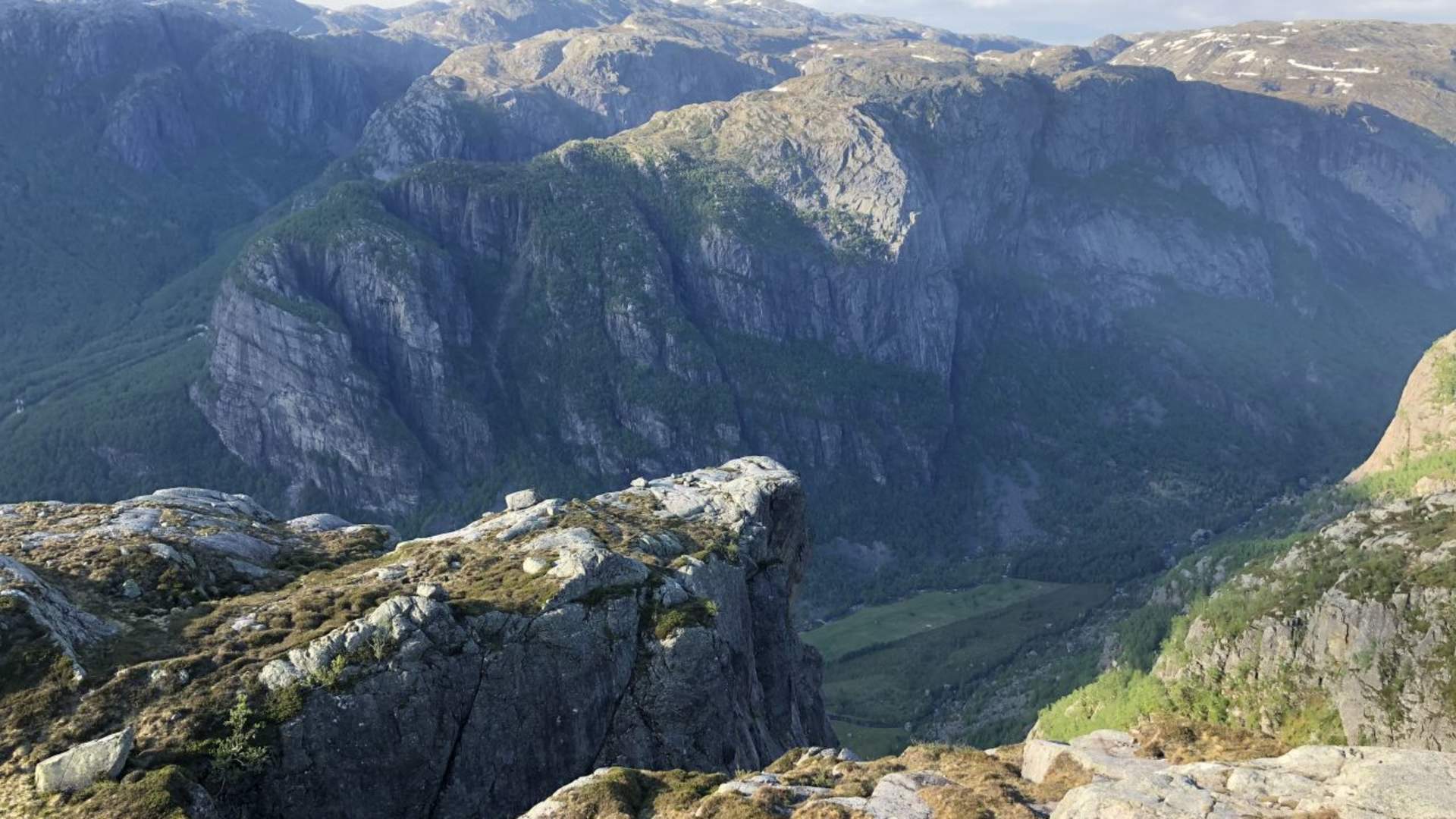 Middagskjerringa i Lysebotn